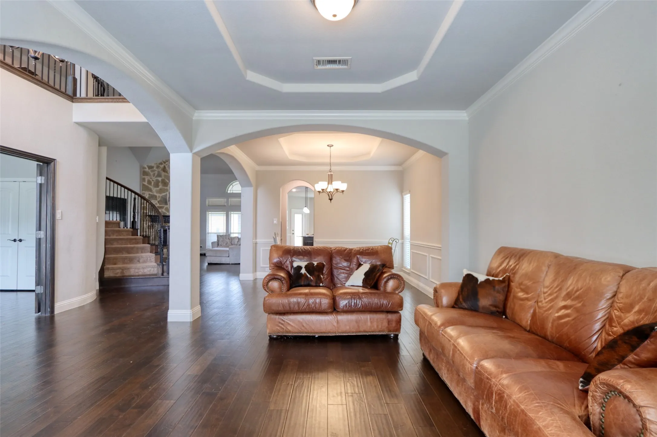 Single Family Residence For Sale in Ellis County , 2601 Grouse Hollow Way, Midlothian, Texas 76065, 6 Bedrooms, 4 Bathrooms, 3 Garage spaces, 4,266 Sqft, built in 2019, Price $620,000, mls#21263384, Real Estate Agent in Midlothian, Homes For Sale in Ellis county, Homes For Sale in Midlothian, Realtor in Midlothian Texas, Real Estate Brokerage Independent Realty Texas, Luminita Cordes Realtor