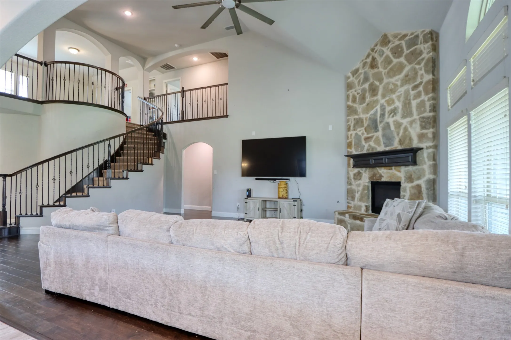 Single Family Residence For Sale in Ellis County , 2601 Grouse Hollow Way, Midlothian, Texas 76065, 6 Bedrooms, 4 Bathrooms, 3 Garage spaces, 4,266 Sqft, built in 2019, Price $620,000, mls#21263384, Real Estate Agent in Midlothian, Homes For Sale in Ellis county, Homes For Sale in Midlothian, Realtor in Midlothian Texas, Real Estate Brokerage Independent Realty Texas, Luminita Cordes Realtor