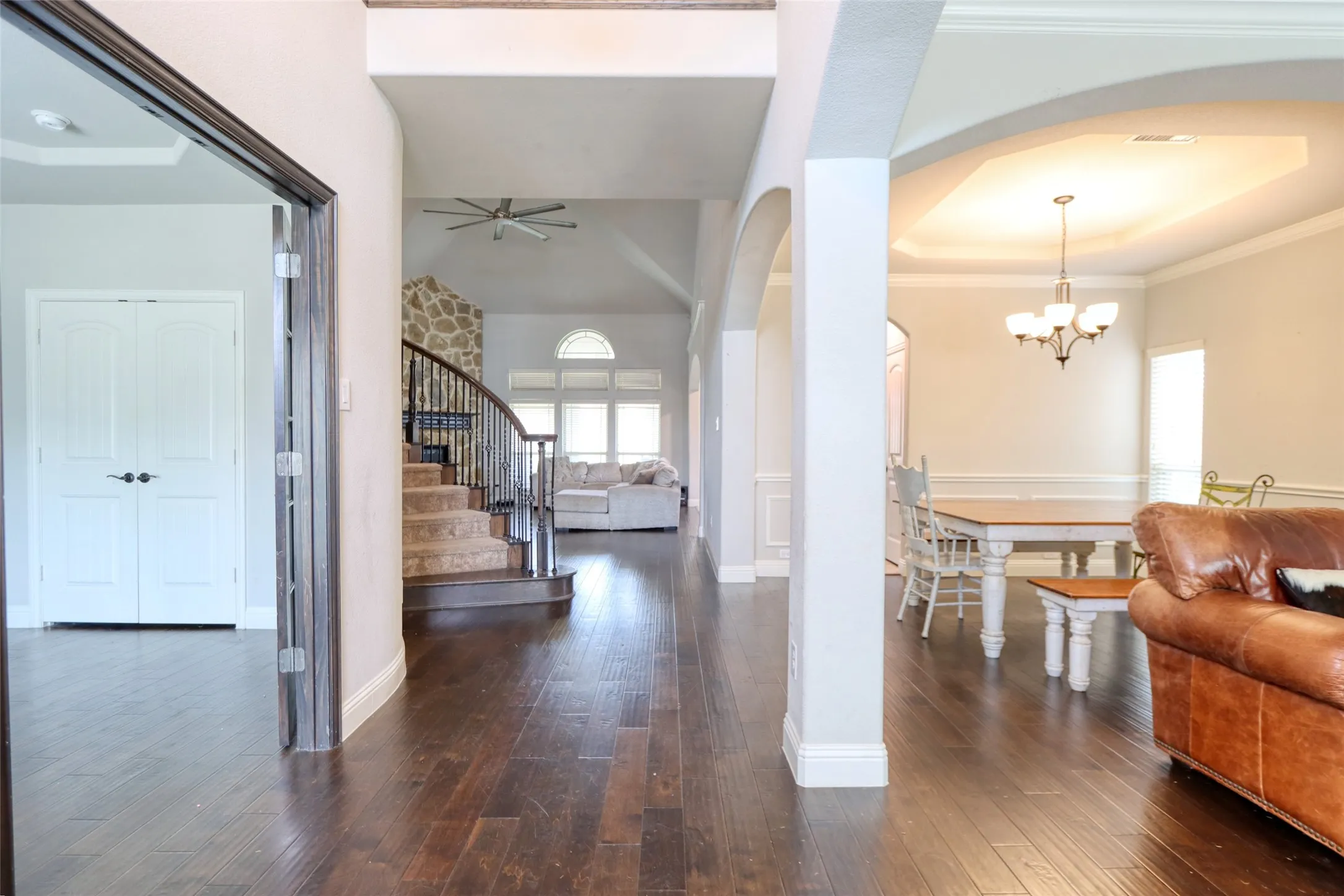 Single Family Residence For Sale in Ellis County , 2601 Grouse Hollow Way, Midlothian, Texas 76065, 6 Bedrooms, 4 Bathrooms, 3 Garage spaces, 4,266 Sqft, built in 2019, Price $620,000, mls#21263384, Real Estate Agent in Midlothian, Homes For Sale in Ellis county, Homes For Sale in Midlothian, Realtor in Midlothian Texas, Real Estate Brokerage Independent Realty Texas, Luminita Cordes Realtor