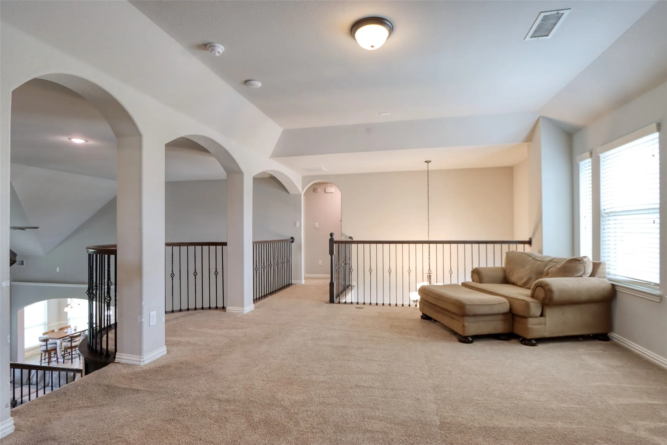 Single Family Residence For Sale in Ellis County , 2601 Grouse Hollow Way, Midlothian, Texas 76065, 6 Bedrooms, 4 Bathrooms, 3 Garage spaces, 4,266 Sqft, built in 2019, Price $620,000, mls#21263384, Real Estate Agent in Midlothian, Homes For Sale in Ellis county, Homes For Sale in Midlothian, Realtor in Midlothian Texas, Real Estate Brokerage Independent Realty Texas, Luminita Cordes Realtor