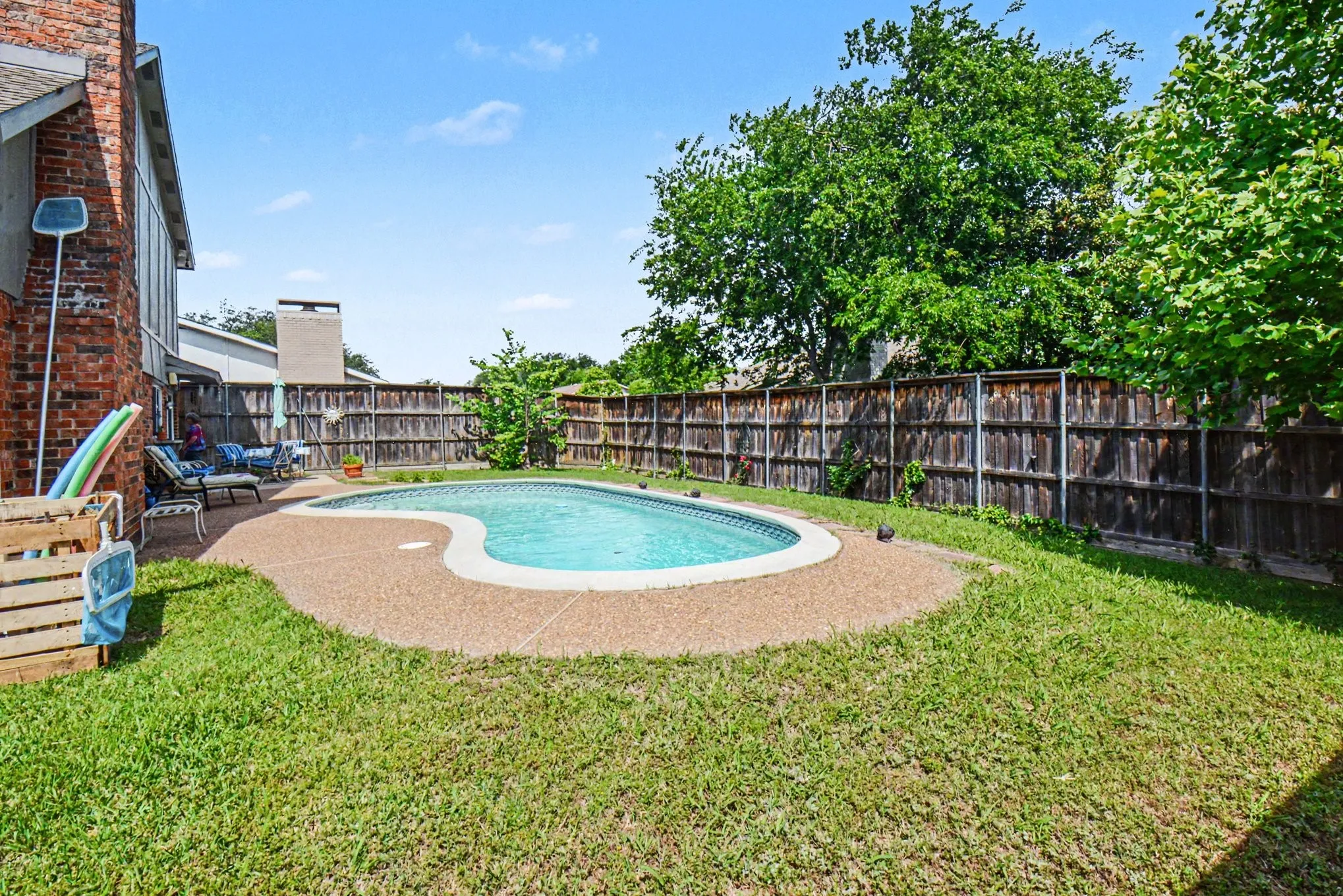 Single Family Residence For Sale in Dallas County , 5518 Round Rock Road, Garland, Texas 75044, 4 Bedrooms, 3 Bathrooms, 2 Garage spaces, 2,212 Sqft, built in 1979, Price $374,950, mls#21262382, Real Estate Agent in Garland, Homes For Sale in Dallas county, Homes For Sale in Garland, Realtor in Garland Texas, Real Estate Brokerage Independent Realty Texas, Luminita Cordes Realtor