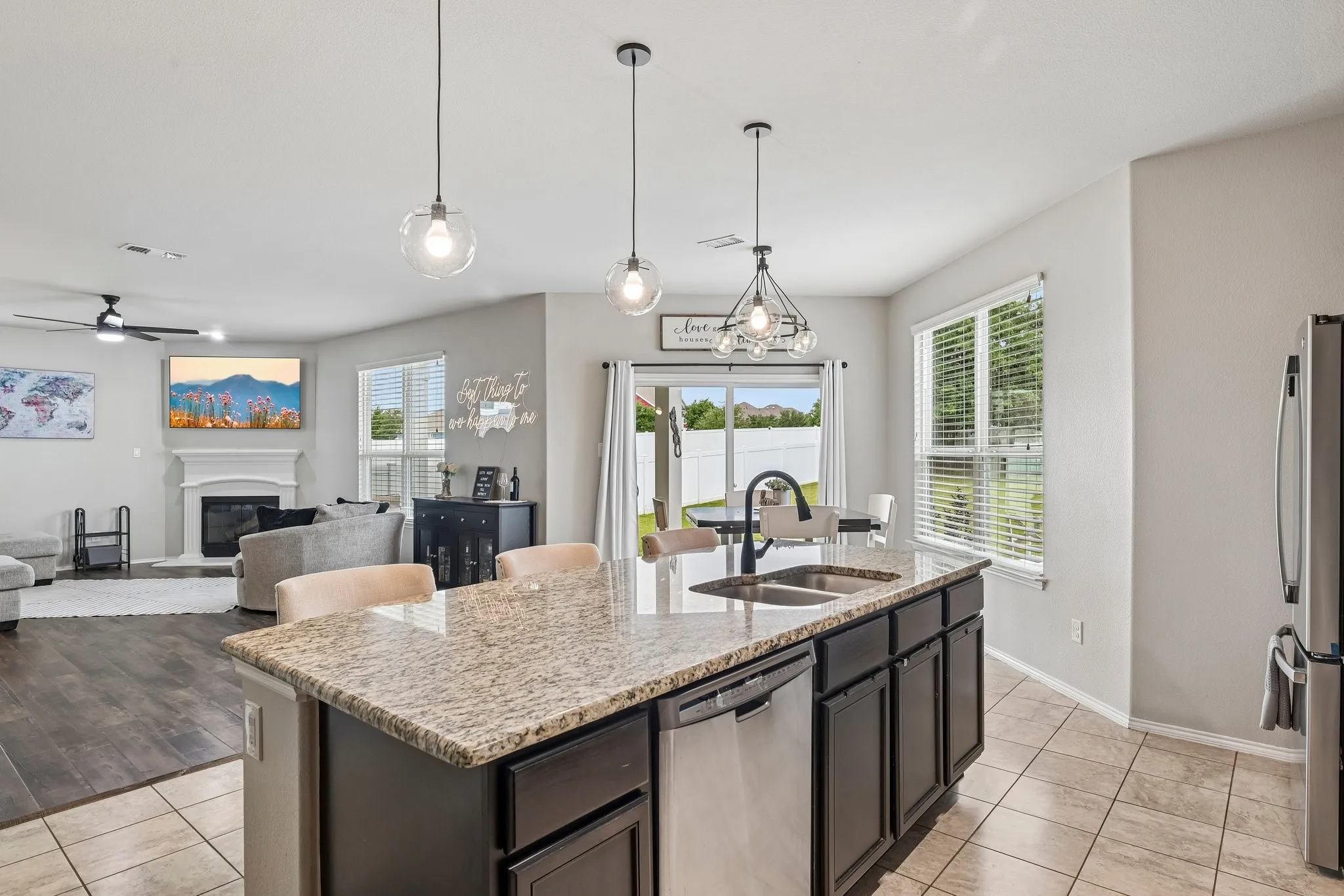 Single Family Residence For Sale in Denton County , 9141 Cranston Court, Providence Village, Texas 76227, 3 Bedroom, 3 Bathroom, 2 Garage spaces, 2,728 Sqft, built in 2013, mls#21261882, Real Estate Agent in Providence Village, Homes For Sale in Denton county, Homes For Sale in Providence Village, Realtor in Providence Village Texas, Real Estate Brokerage Independent Realty Texas, Luminita Cordes Realtor