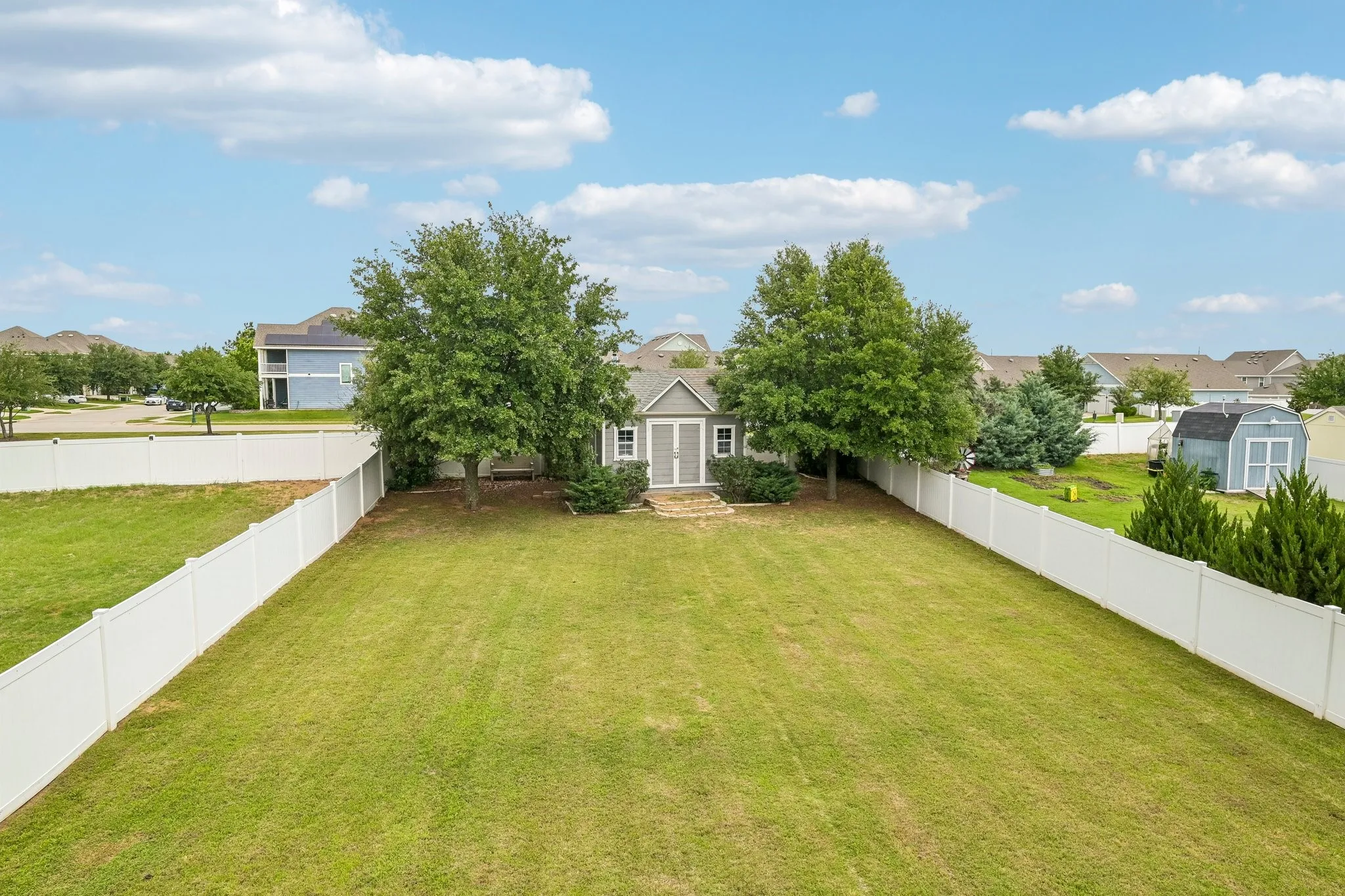 Single Family Residence For Sale in Denton County , 9141 Cranston Court, Providence Village, Texas 76227, 3 Bedroom, 3 Bathroom, 2 Garage spaces, 2,728 Sqft, built in 2013, mls#21261882, Real Estate Agent in Providence Village, Homes For Sale in Denton county, Homes For Sale in Providence Village, Realtor in Providence Village Texas, Real Estate Brokerage Independent Realty Texas, Luminita Cordes Realtor