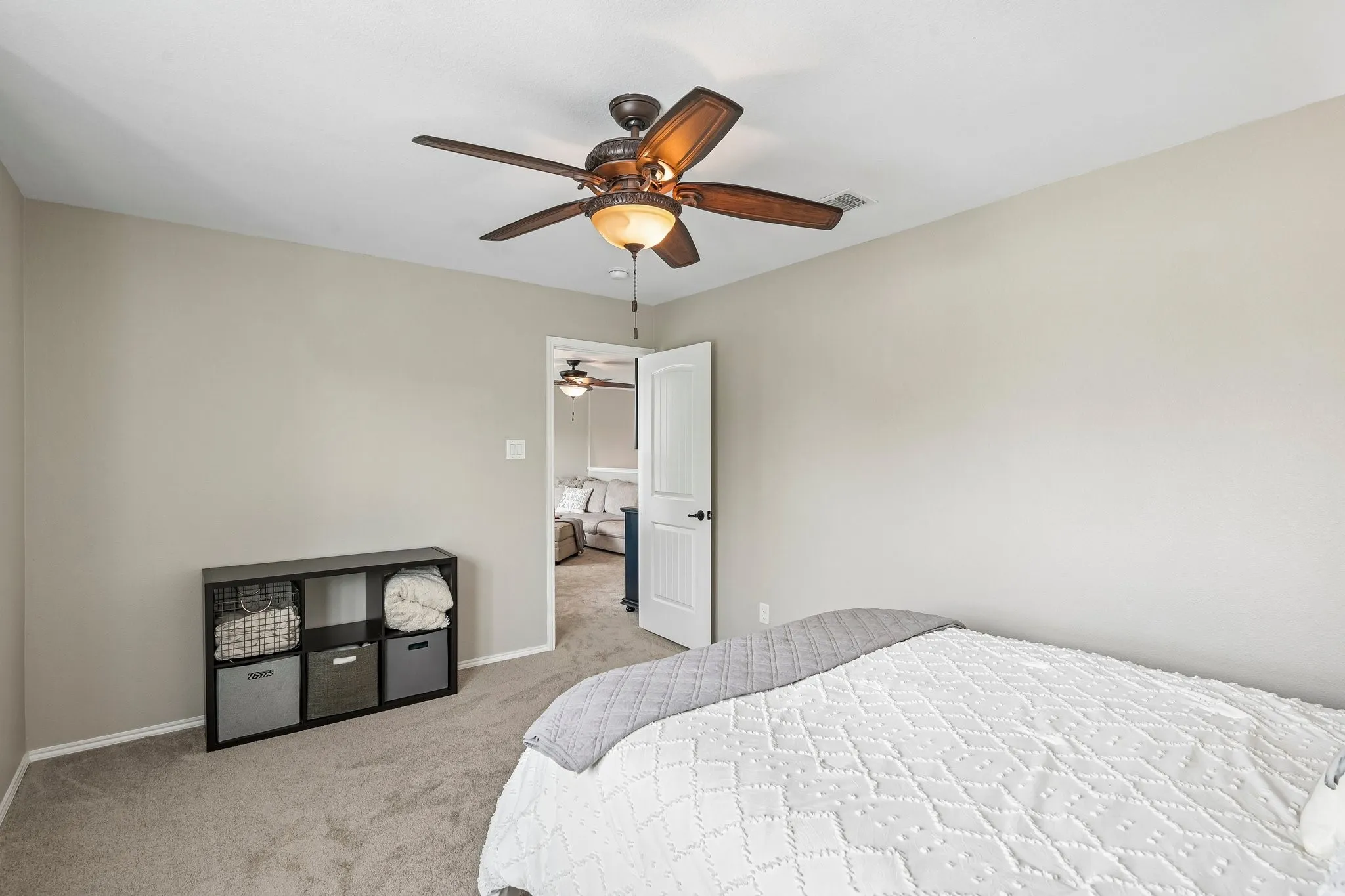 Single Family Residence For Sale in Denton County , 9141 Cranston Court, Providence Village, Texas 76227, 3 Bedroom, 3 Bathroom, 2 Garage spaces, 2,728 Sqft, built in 2013, mls#21261882, Real Estate Agent in Providence Village, Homes For Sale in Denton county, Homes For Sale in Providence Village, Realtor in Providence Village Texas, Real Estate Brokerage Independent Realty Texas, Luminita Cordes Realtor
