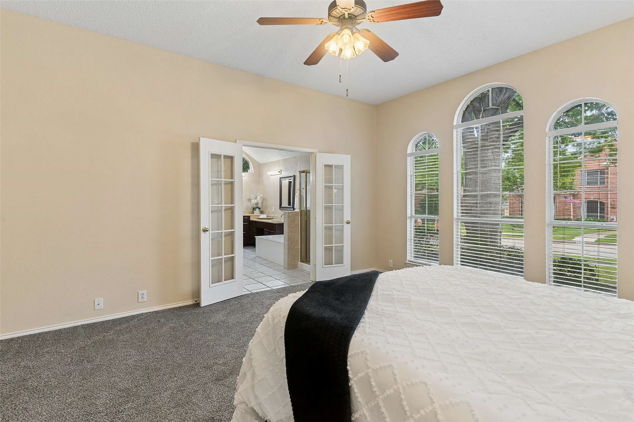 Single Family Residence For Sale in Collin County , 2104 Gent Drive, Plano, Texas 75025, 3 Bedroom, 2 Bathroom, 2 Garage spaces, 2,422 Sqft, built in 1991, mls#21262642, Real Estate Agent in Plano, Homes For Sale in Collin county, Homes For Sale in Plano, Realtor in Plano Texas, Real Estate Brokerage Independent Realty Texas, Luminita Cordes Realtor