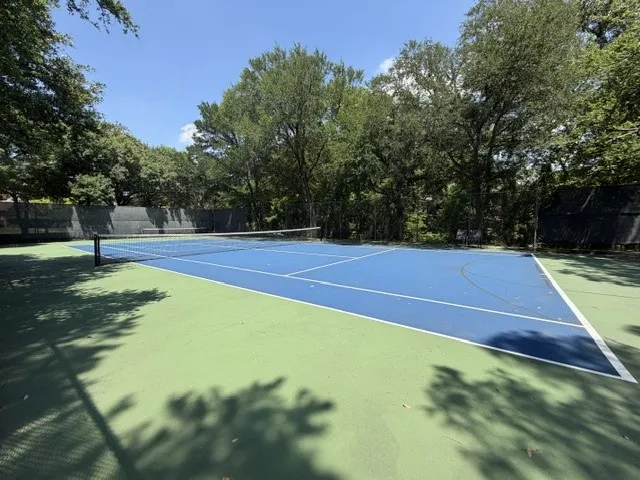 Single Family Residence For Sale in Collin County , 2104 Gent Drive, Plano, Texas 75025, 3 Bedroom, 2 Bathroom, 2 Garage spaces, 2,422 Sqft, built in 1991, mls#21262642, Real Estate Agent in Plano, Homes For Sale in Collin county, Homes For Sale in Plano, Realtor in Plano Texas, Real Estate Brokerage Independent Realty Texas, Luminita Cordes Realtor