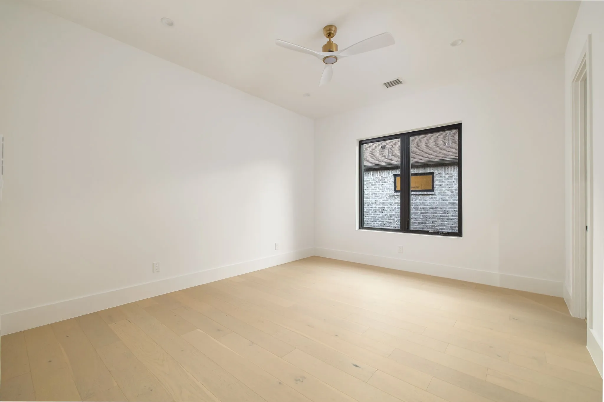 Single Family Residence For Sale in Dallas County , 7111 Coronado Avenue, Dallas, Texas 75214, 5 Bedroom, 5 Bathroom, 2 Garage spaces, 4,691 Sqft, built in 2025, mls#21263784, Real Estate Agent in Dallas, Homes For Sale in Dallas county, Homes For Sale in Dallas, Realtor in Dallas Texas, Real Estate Brokerage Independent Realty Texas, Luminita Cordes Realtor