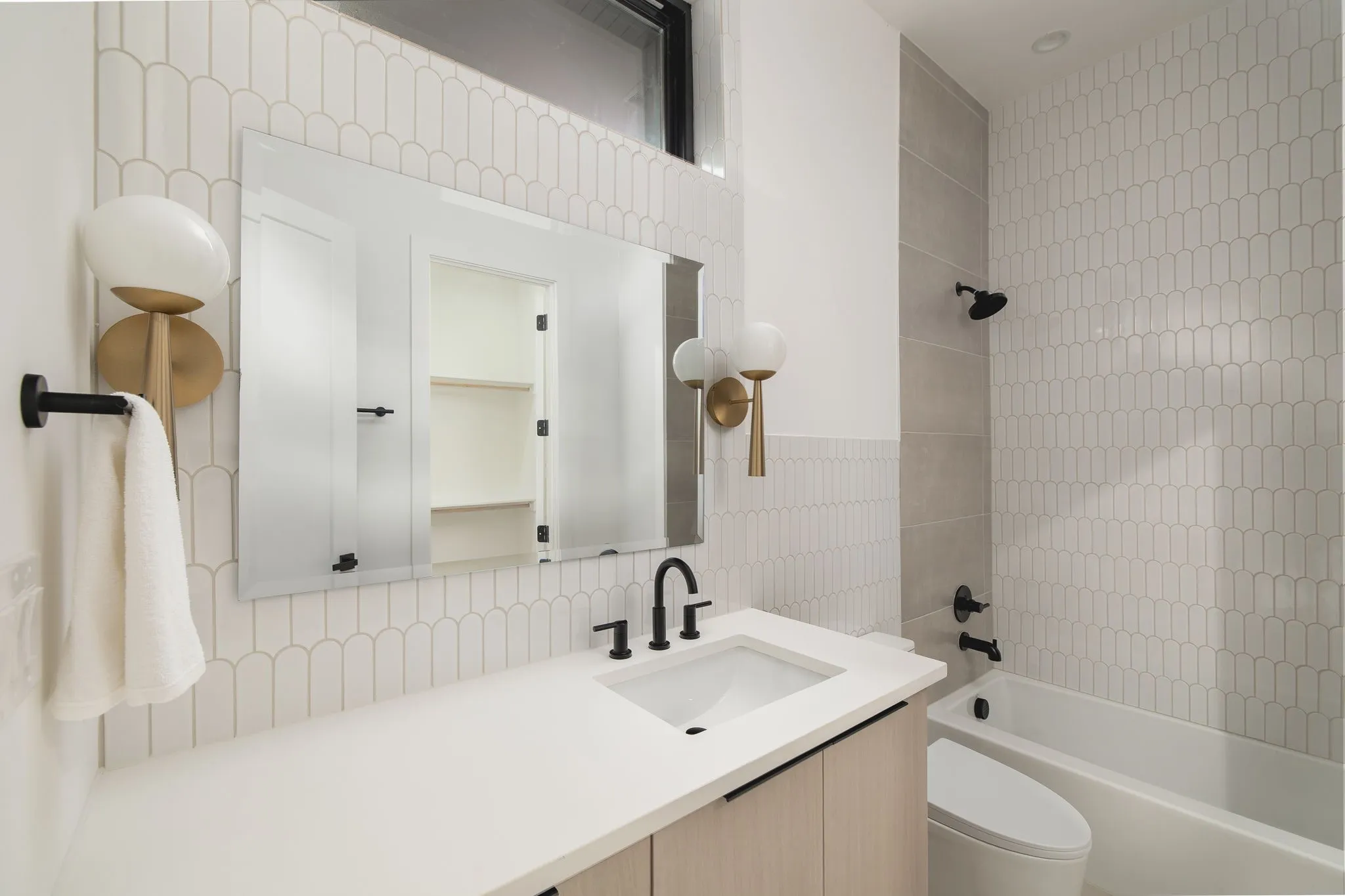 Single Family Residence For Sale in Dallas County , 7111 Coronado Avenue, Dallas, Texas 75214, 5 Bedroom, 5 Bathroom, 2 Garage spaces, 4,691 Sqft, built in 2025, mls#21263784, Real Estate Agent in Dallas, Homes For Sale in Dallas county, Homes For Sale in Dallas, Realtor in Dallas Texas, Real Estate Brokerage Independent Realty Texas, Luminita Cordes Realtor