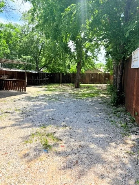 Single Family Residence For Sale in Tarrant County , 3028 Carnation Avenue, Fort Worth, Texas 76111, 3 Bedroom, 2 Bathroom, Garage spaces, 1,162 Sqft, built in 1940, mls#21263588, Real Estate Agent in Fort Worth, Homes For Sale in Tarrant county, Homes For Sale in Fort Worth, Realtor in Fort Worth Texas, Real Estate Brokerage Independent Realty Texas, Luminita Cordes Realtor