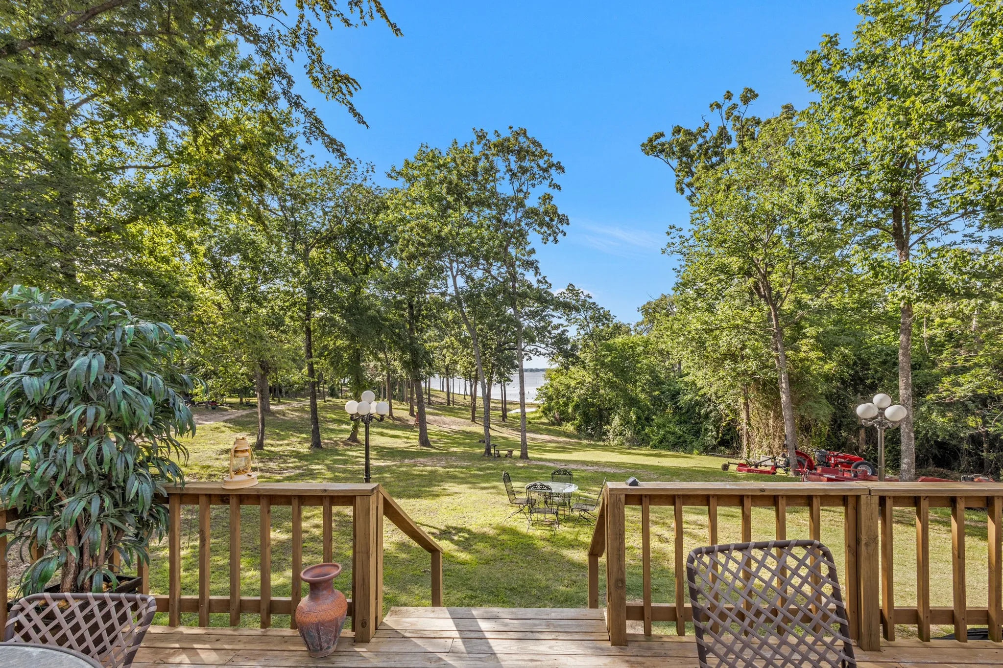 Mobile Home For Sale in Wood County , 935 Indian Gap, Quitman, Texas 75783, 4 Bedroom, 2 Bathroom, Garage spaces, 1,664 Sqft, built in 2020, mls#21263222, Real Estate Agent in Quitman, Homes For Sale in Wood county, Homes For Sale in Quitman, Realtor in Quitman Texas, Real Estate Brokerage Independent Realty Texas, Luminita Cordes Realtor