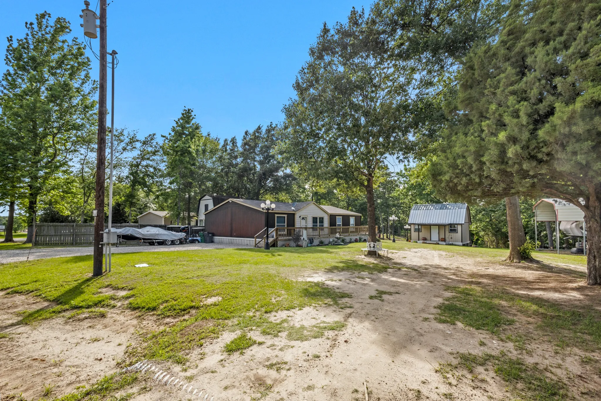 Mobile Home For Sale in Wood County , 935 Indian Gap, Quitman, Texas 75783, 4 Bedroom, 2 Bathroom, Garage spaces, 1,664 Sqft, built in 2020, mls#21263222, Real Estate Agent in Quitman, Homes For Sale in Wood county, Homes For Sale in Quitman, Realtor in Quitman Texas, Real Estate Brokerage Independent Realty Texas, Luminita Cordes Realtor