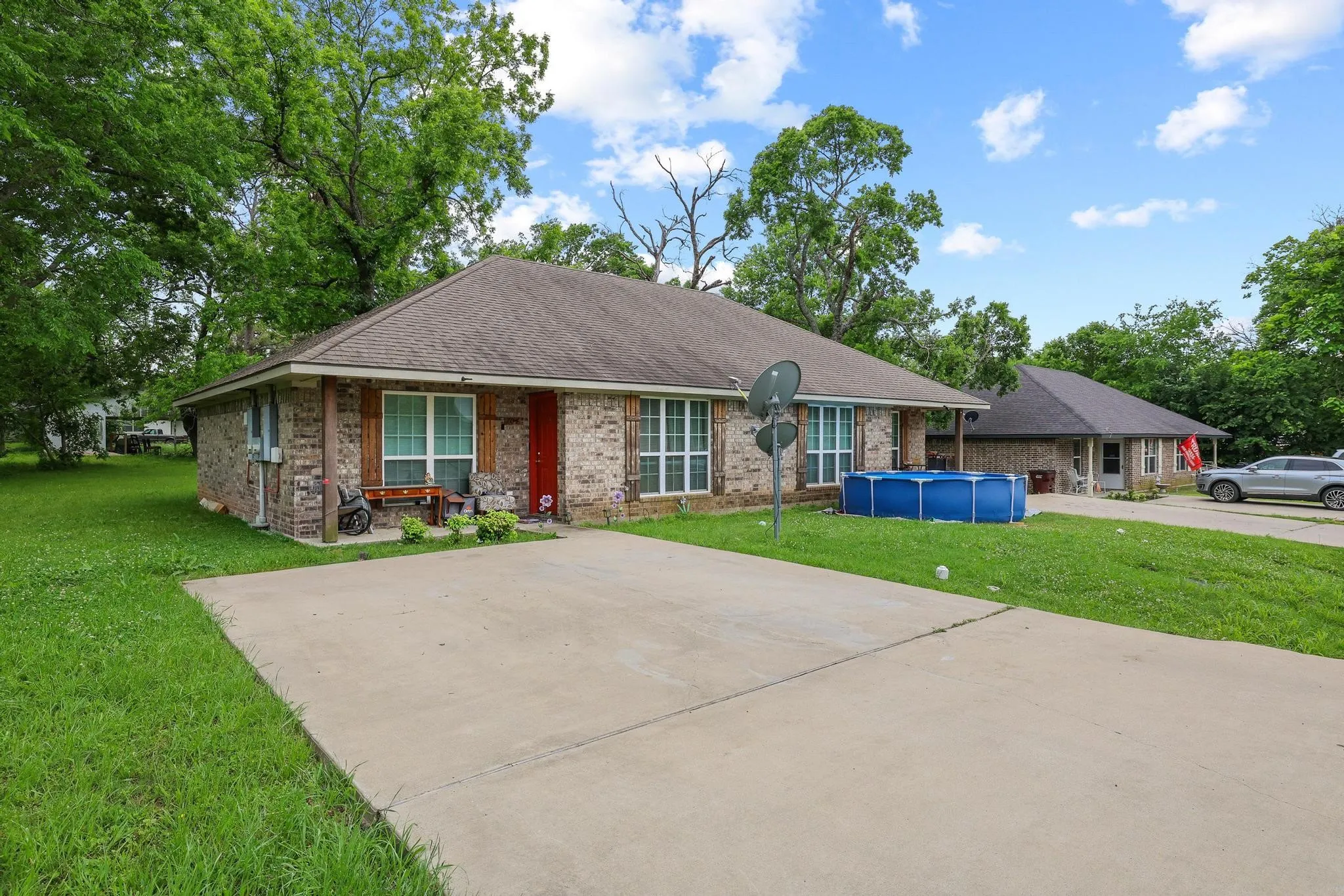 Townhouse For Sale in Fannin County , 704 Seven Oaks Road, Bonham, Texas 75418, 2 Bedrooms, 1 Bathroom, Garage spaces, 1,746 Sqft, built in 2017, Price $259,000, mls#21263803, Real Estate Agent in Bonham, Homes For Sale in Fannin county, Homes For Sale in Bonham, Realtor in Bonham Texas, Real Estate Brokerage Independent Realty Texas, Luminita Cordes Realtor