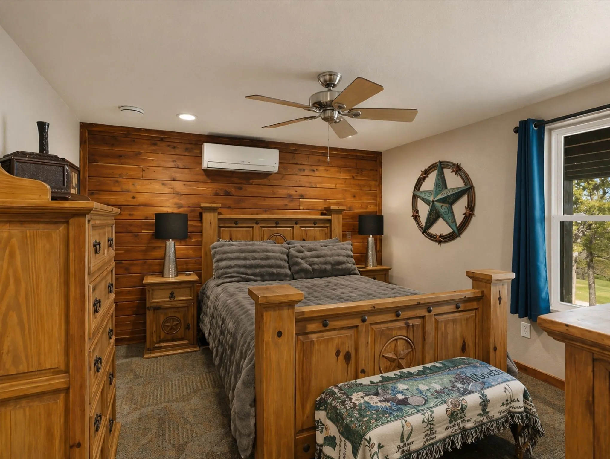 Farm For Sale in Grayson County , 26100 Us-377-Br, Whitesboro, Texas 76273, 4 Bedrooms, 3 Bathrooms, 6 Garage spaces, 2,400 Sqft, built in 2014, Price $5,200,000, mls#21189599, Real Estate Agent in Whitesboro, Homes For Sale in Grayson county, Homes For Sale in Whitesboro, Realtor in Whitesboro Texas, Real Estate Brokerage Independent Realty Texas, Luminita Cordes Realtor