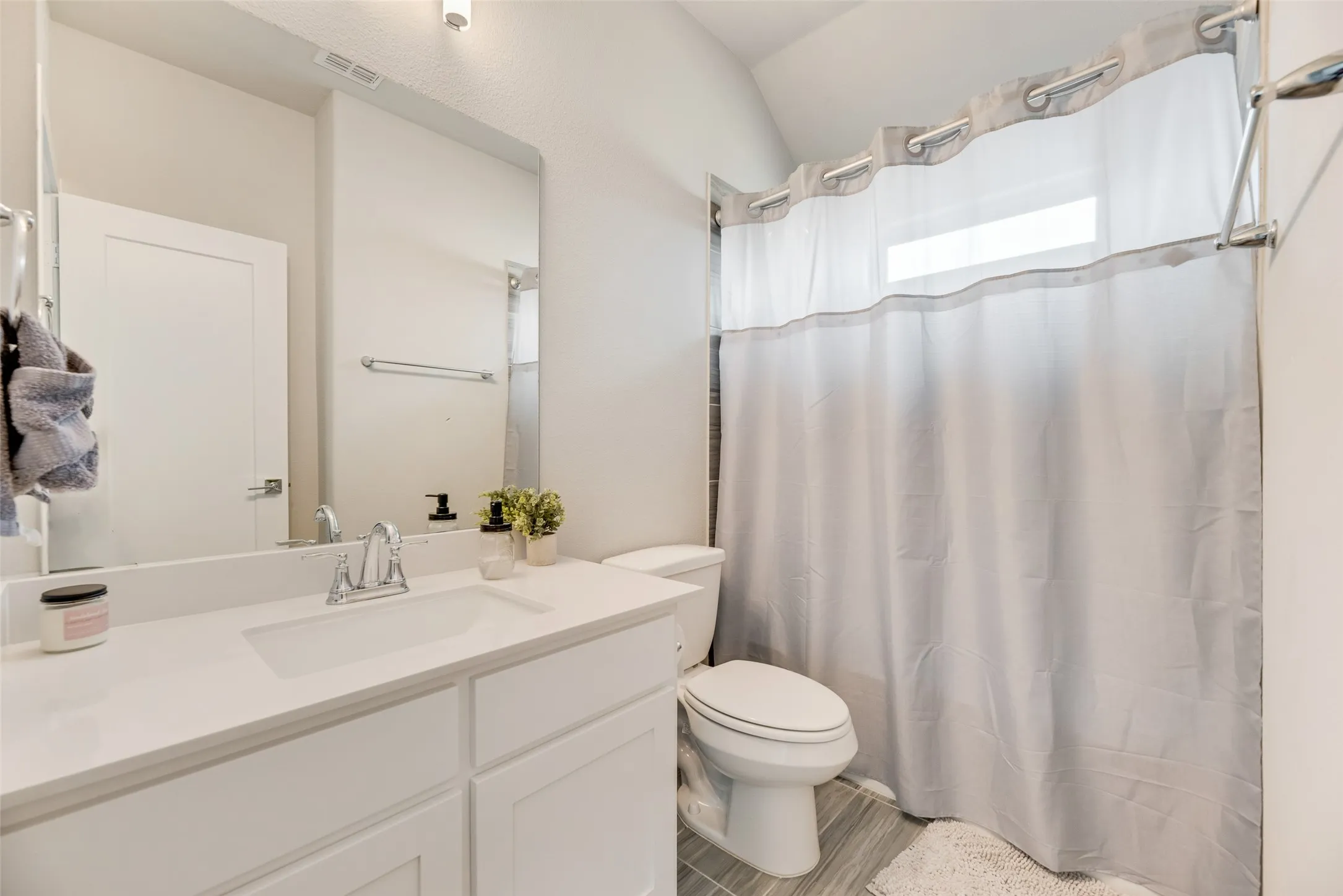 Single Family Residence For Sale in Denton County , 4150 Kestrel Street, Prosper, Texas 75078, 5 Bedroom, 4 Bathroom, 2 Garage spaces, 3,568 Sqft, built in 2023, mls#21263809, Real Estate Agent in Prosper, Homes For Sale in Denton county, Homes For Sale in Prosper, Realtor in Prosper Texas, Real Estate Brokerage Independent Realty Texas, Luminita Cordes Realtor