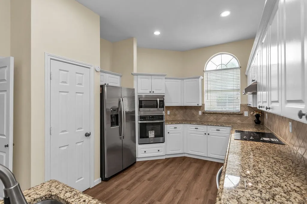 Single Family Residence For Sale in Collin County , 6015 Thursby Avenue, Dallas, Texas 75252, 3 Bedroom, 3 Bathroom, 2 Garage spaces, 2,685 Sqft, built in 1993, mls#21252191, Real Estate Agent in Dallas, Homes For Sale in Collin county, Homes For Sale in Dallas, Realtor in Dallas Texas, Real Estate Brokerage Independent Realty Texas, Luminita Cordes Realtor
