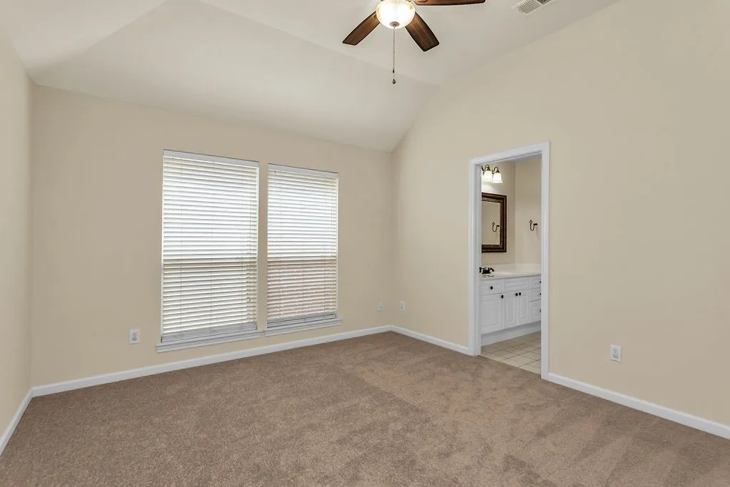 Single Family Residence For Sale in Collin County , 6015 Thursby Avenue, Dallas, Texas 75252, 3 Bedroom, 3 Bathroom, 2 Garage spaces, 2,685 Sqft, built in 1993, mls#21252191, Real Estate Agent in Dallas, Homes For Sale in Collin county, Homes For Sale in Dallas, Realtor in Dallas Texas, Real Estate Brokerage Independent Realty Texas, Luminita Cordes Realtor