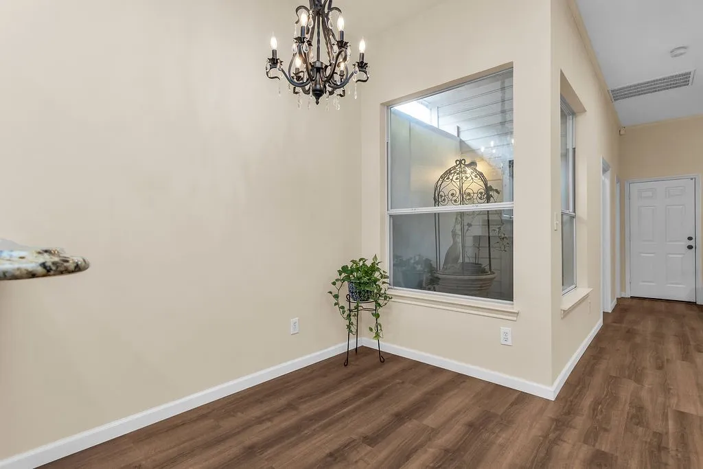 Single Family Residence For Sale in Collin County , 6015 Thursby Avenue, Dallas, Texas 75252, 3 Bedroom, 3 Bathroom, 2 Garage spaces, 2,685 Sqft, built in 1993, mls#21252191, Real Estate Agent in Dallas, Homes For Sale in Collin county, Homes For Sale in Dallas, Realtor in Dallas Texas, Real Estate Brokerage Independent Realty Texas, Luminita Cordes Realtor