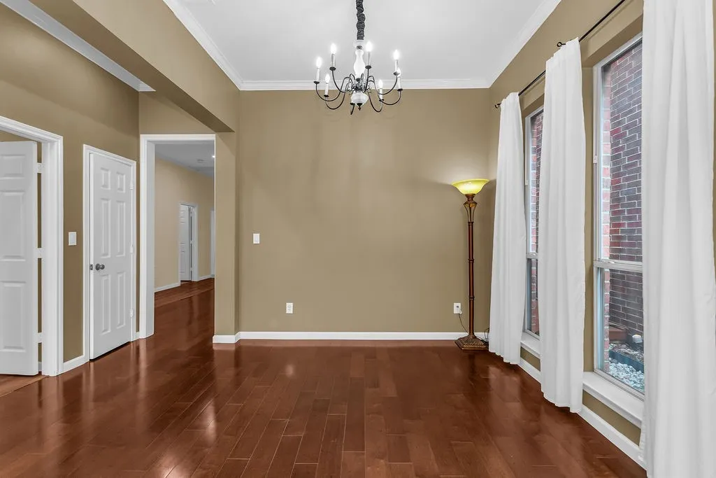 Single Family Residence For Sale in Collin County , 6015 Thursby Avenue, Dallas, Texas 75252, 3 Bedroom, 3 Bathroom, 2 Garage spaces, 2,685 Sqft, built in 1993, mls#21252191, Real Estate Agent in Dallas, Homes For Sale in Collin county, Homes For Sale in Dallas, Realtor in Dallas Texas, Real Estate Brokerage Independent Realty Texas, Luminita Cordes Realtor