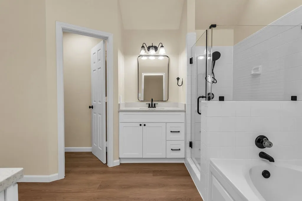 Single Family Residence For Sale in Collin County , 6015 Thursby Avenue, Dallas, Texas 75252, 3 Bedroom, 3 Bathroom, 2 Garage spaces, 2,685 Sqft, built in 1993, mls#21252191, Real Estate Agent in Dallas, Homes For Sale in Collin county, Homes For Sale in Dallas, Realtor in Dallas Texas, Real Estate Brokerage Independent Realty Texas, Luminita Cordes Realtor