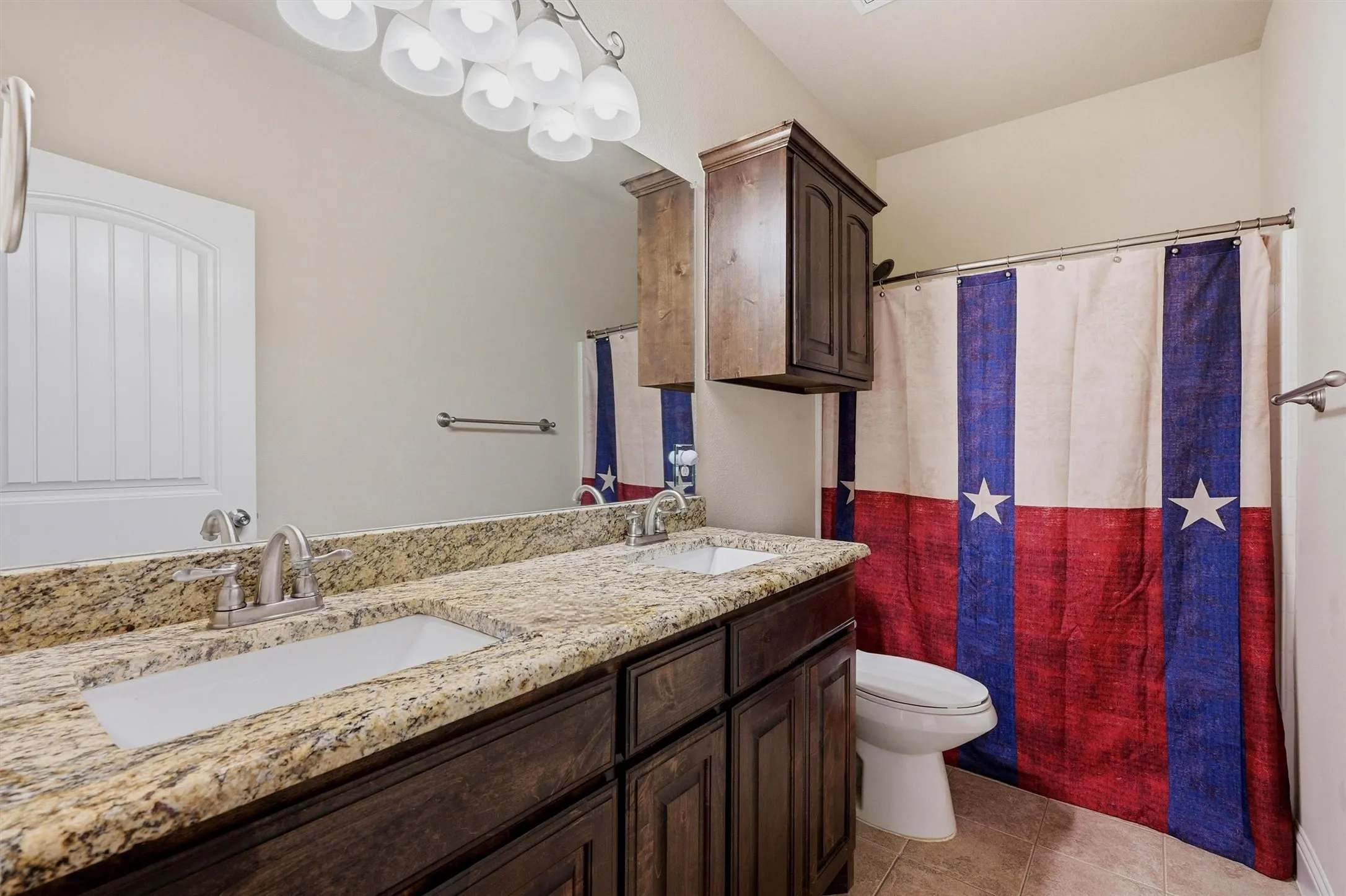 Single Family Residence For Sale in Grayson County , 714 Mary Lee Lane, Collinsville, Texas 76233, 3 Bedroom, 2 Bathroom, 2 Garage spaces, 1,708 Sqft, built in 2016, mls#21260254, Real Estate Agent in Collinsville, Homes For Sale in Grayson county, Homes For Sale in Collinsville, Realtor in Collinsville Texas, Real Estate Brokerage Independent Realty Texas, Luminita Cordes Realtor