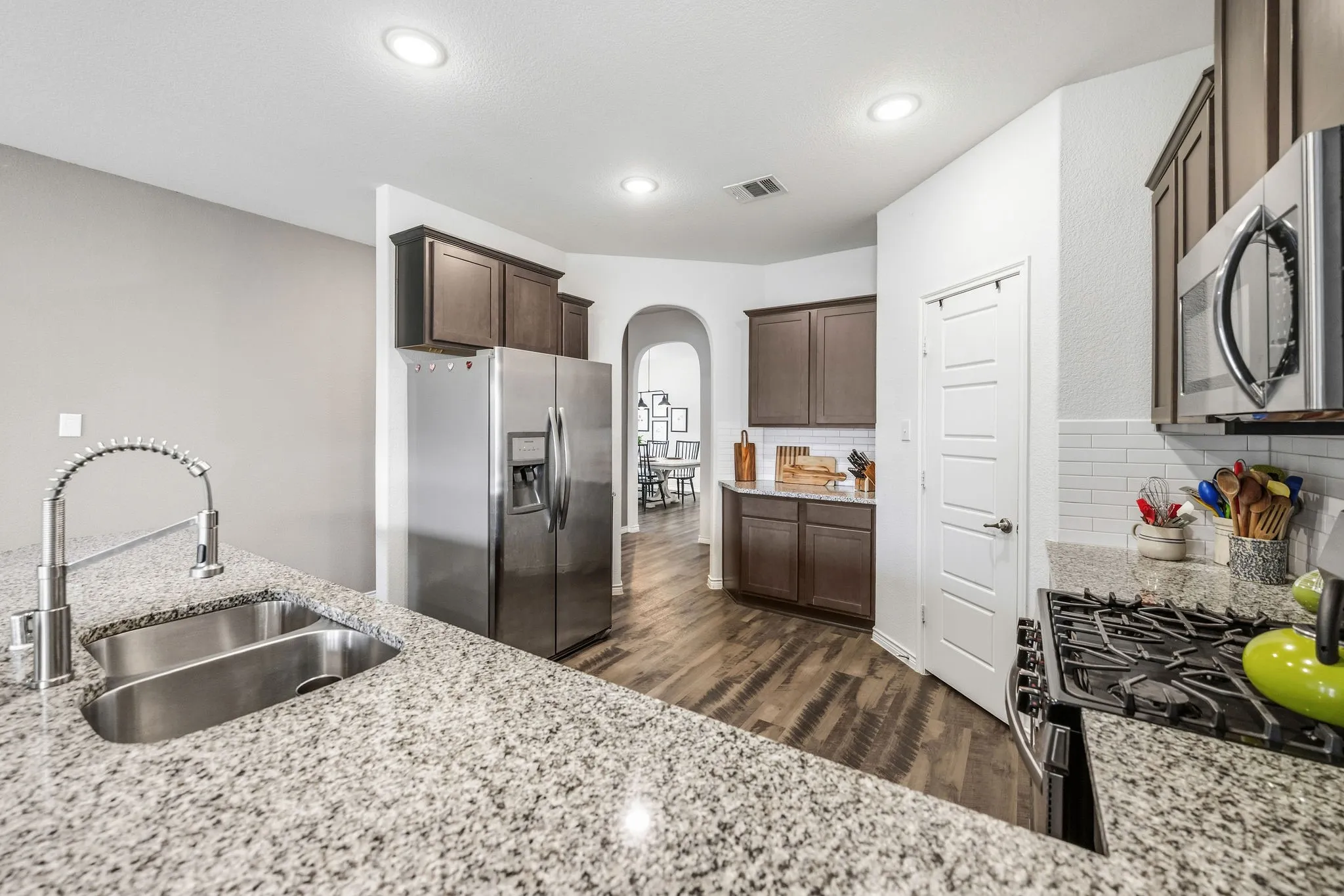 Single Family Residence For Sale in Denton County , 4109 Spur Trail Drive, Denton, Texas 76208, 4 Bedroom, 3 Bathroom, 2 Garage spaces, 2,138 Sqft, built in 2019, mls#21262621, Real Estate Agent in Denton, Homes For Sale in Denton county, Homes For Sale in Denton, Realtor in Denton Texas, Real Estate Brokerage Independent Realty Texas, Luminita Cordes Realtor