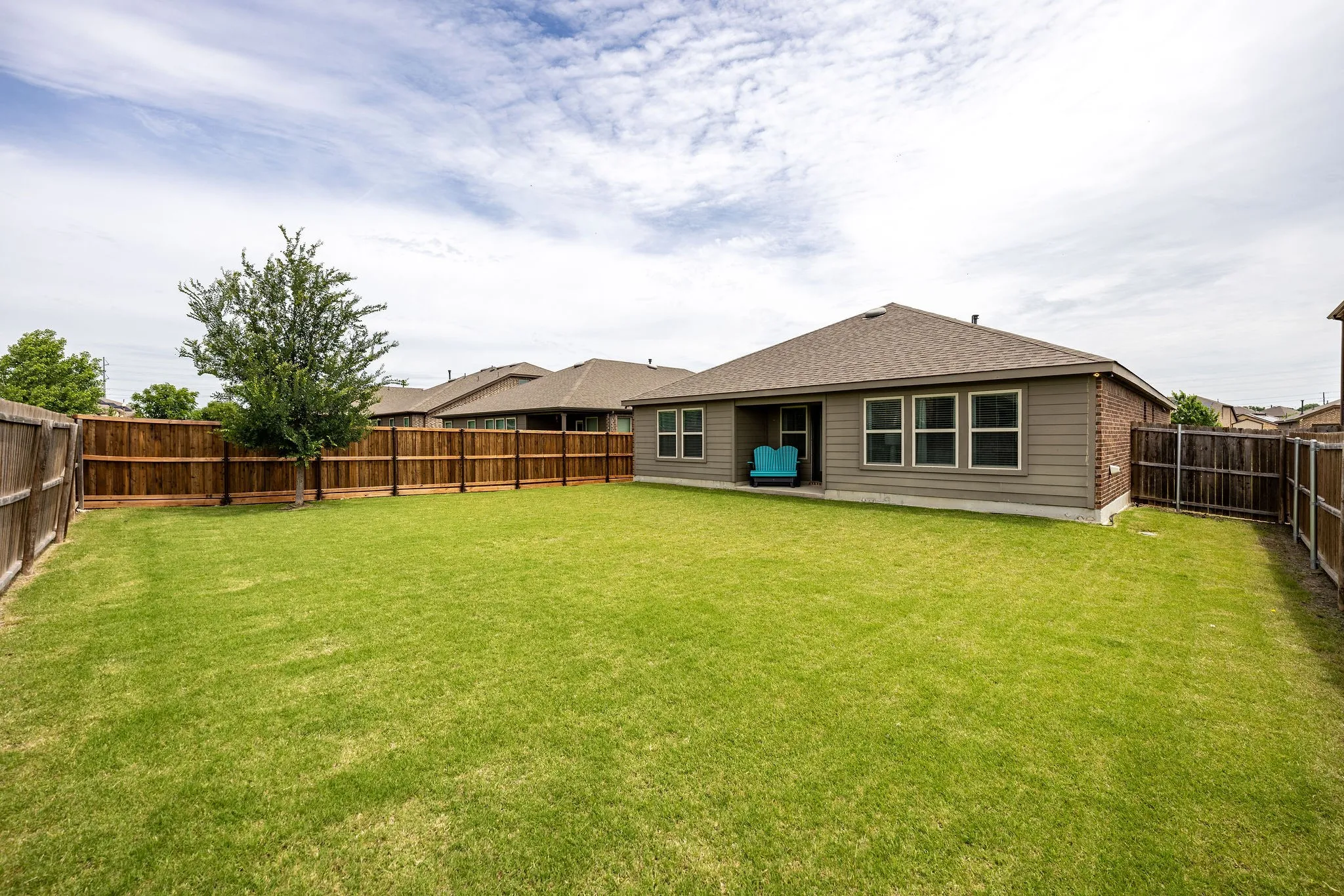 Single Family Residence For Sale in Denton County , 4109 Spur Trail Drive, Denton, Texas 76208, 4 Bedroom, 3 Bathroom, 2 Garage spaces, 2,138 Sqft, built in 2019, mls#21262621, Real Estate Agent in Denton, Homes For Sale in Denton county, Homes For Sale in Denton, Realtor in Denton Texas, Real Estate Brokerage Independent Realty Texas, Luminita Cordes Realtor