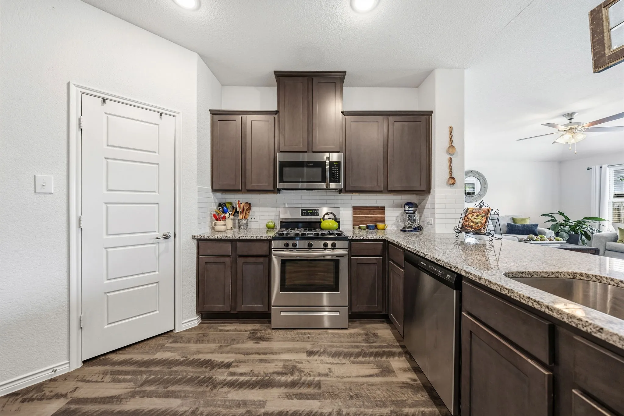 Single Family Residence For Sale in Denton County , 4109 Spur Trail Drive, Denton, Texas 76208, 4 Bedroom, 3 Bathroom, 2 Garage spaces, 2,138 Sqft, built in 2019, mls#21262621, Real Estate Agent in Denton, Homes For Sale in Denton county, Homes For Sale in Denton, Realtor in Denton Texas, Real Estate Brokerage Independent Realty Texas, Luminita Cordes Realtor