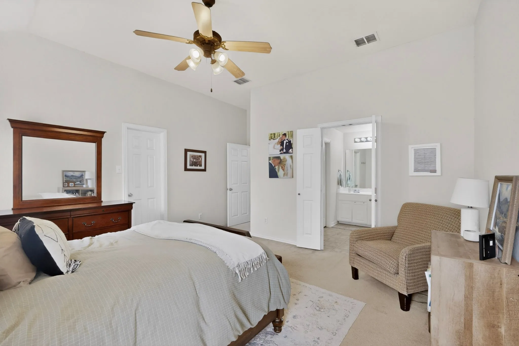 Single Family Residence For Sale in Collin County , 7716 Val Verde Drive, Mc Kinney, Texas 75071, 4 Bedroom, 2 Bathroom, 2 Garage spaces, 1,997 Sqft, built in 2004, mls#21263836, Real Estate Agent in Mc Kinney, Homes For Sale in Collin county, Homes For Sale in Mc Kinney, Realtor in Mc Kinney Texas, Real Estate Brokerage Independent Realty Texas, Luminita Cordes Realtor