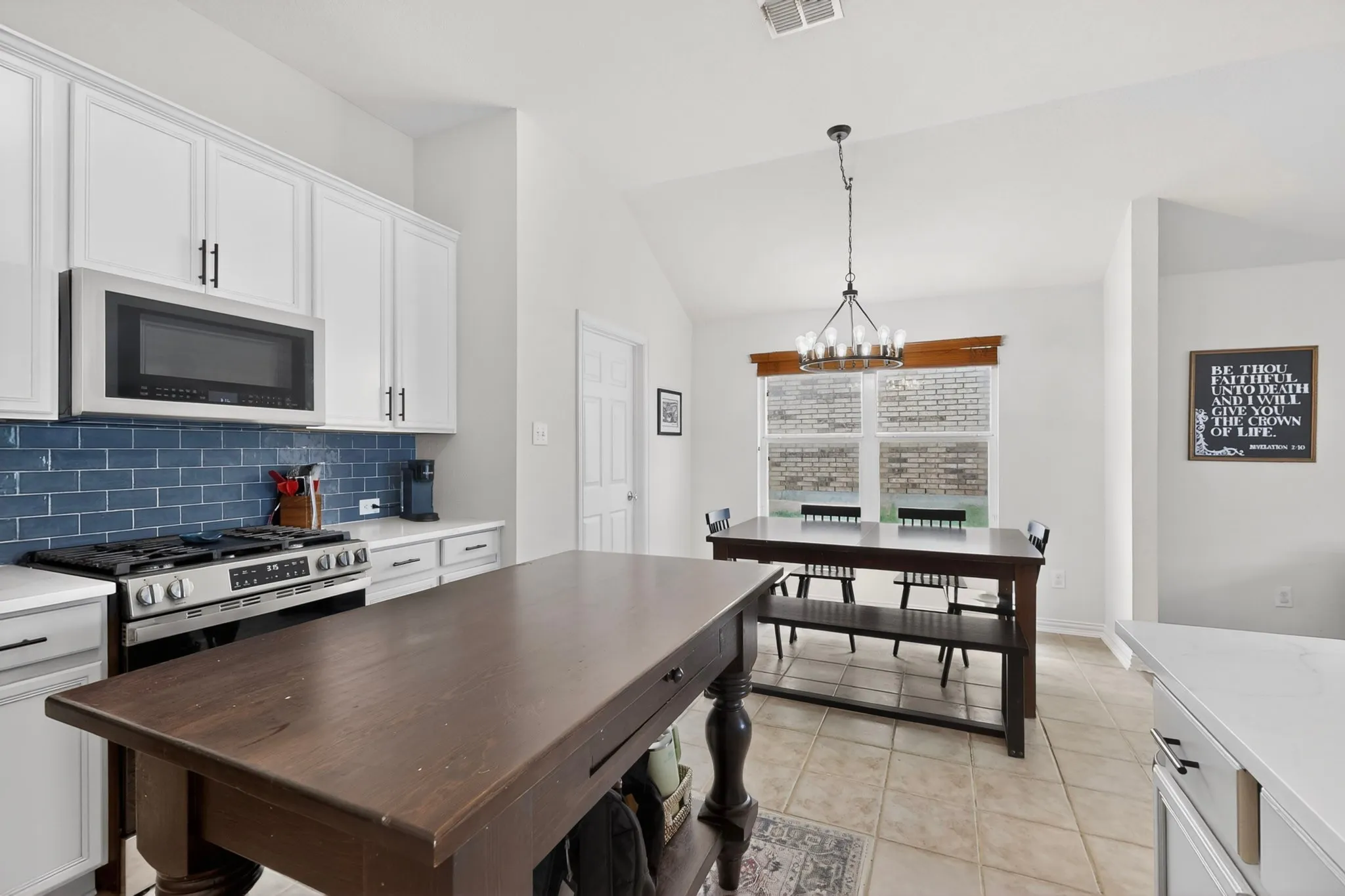 Single Family Residence For Sale in Collin County , 7716 Val Verde Drive, Mc Kinney, Texas 75071, 4 Bedroom, 2 Bathroom, 2 Garage spaces, 1,997 Sqft, built in 2004, mls#21263836, Real Estate Agent in Mc Kinney, Homes For Sale in Collin county, Homes For Sale in Mc Kinney, Realtor in Mc Kinney Texas, Real Estate Brokerage Independent Realty Texas, Luminita Cordes Realtor