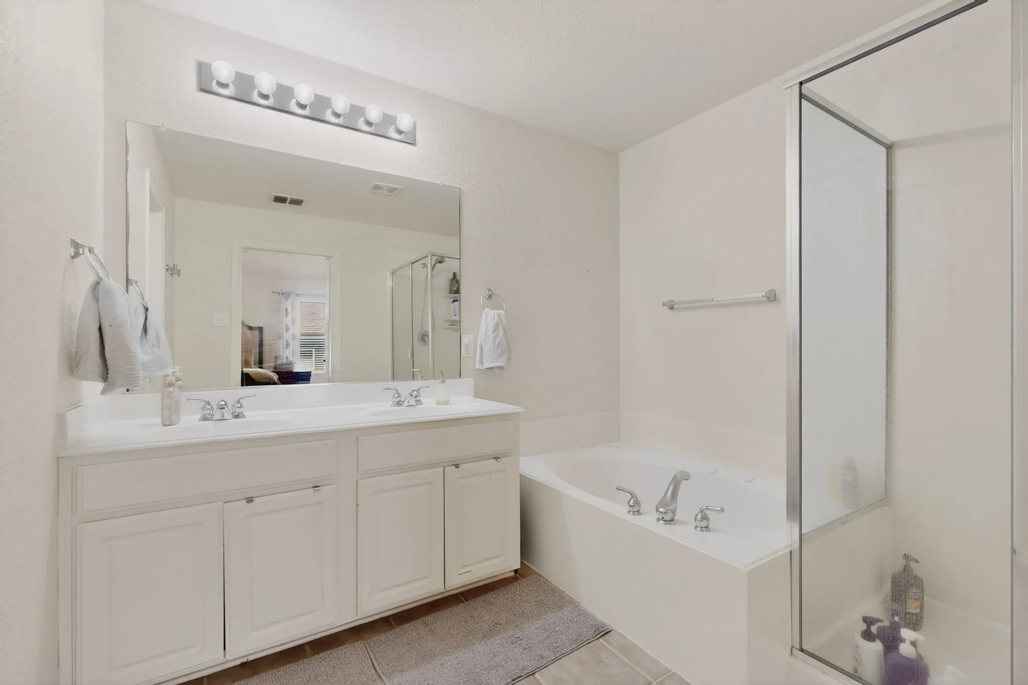 Single Family Residence For Sale in Collin County , 7716 Val Verde Drive, Mc Kinney, Texas 75071, 4 Bedroom, 2 Bathroom, 2 Garage spaces, 1,997 Sqft, built in 2004, mls#21263836, Real Estate Agent in Mc Kinney, Homes For Sale in Collin county, Homes For Sale in Mc Kinney, Realtor in Mc Kinney Texas, Real Estate Brokerage Independent Realty Texas, Luminita Cordes Realtor