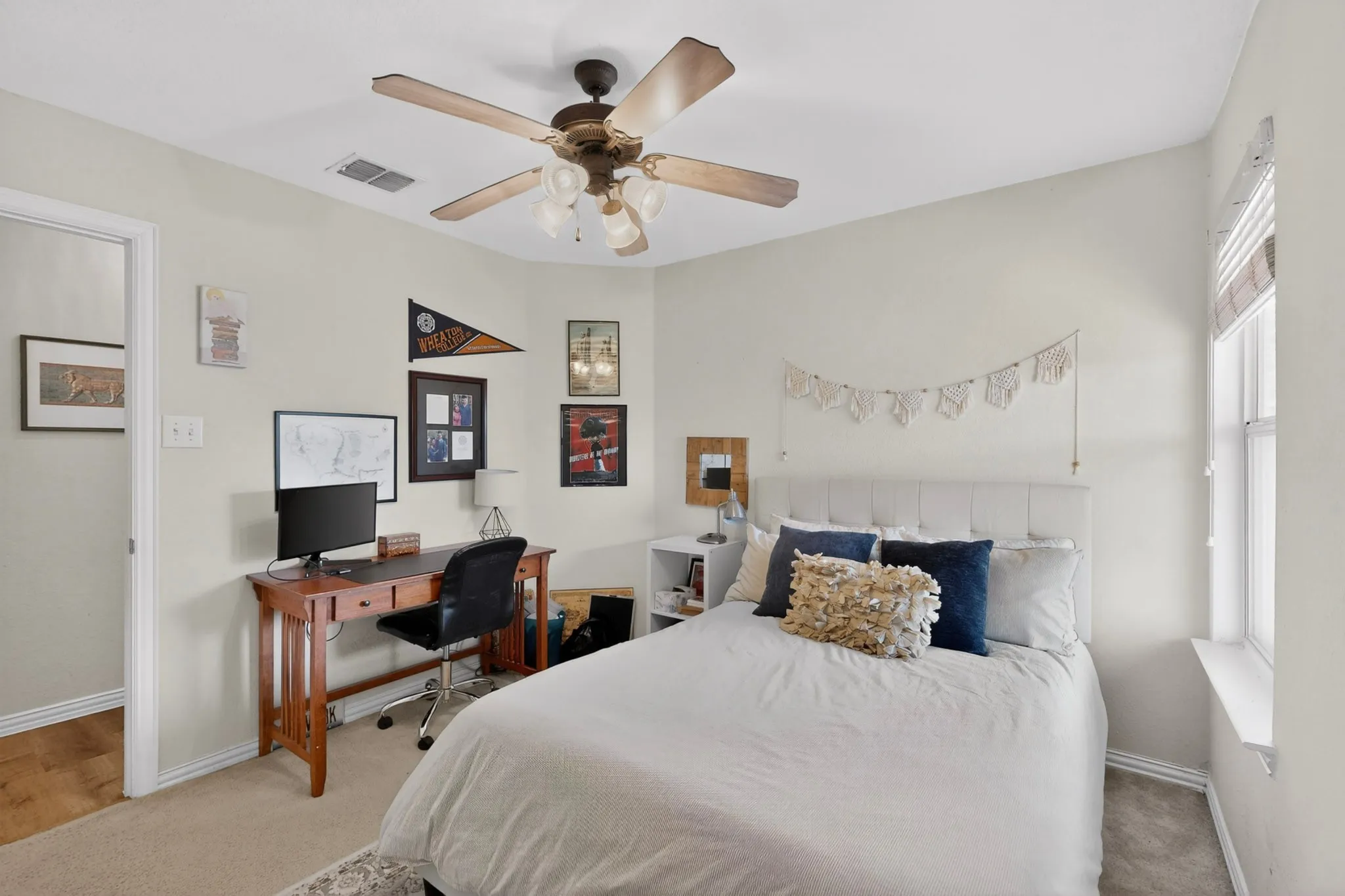 Single Family Residence For Sale in Collin County , 7716 Val Verde Drive, Mc Kinney, Texas 75071, 4 Bedroom, 2 Bathroom, 2 Garage spaces, 1,997 Sqft, built in 2004, mls#21263836, Real Estate Agent in Mc Kinney, Homes For Sale in Collin county, Homes For Sale in Mc Kinney, Realtor in Mc Kinney Texas, Real Estate Brokerage Independent Realty Texas, Luminita Cordes Realtor