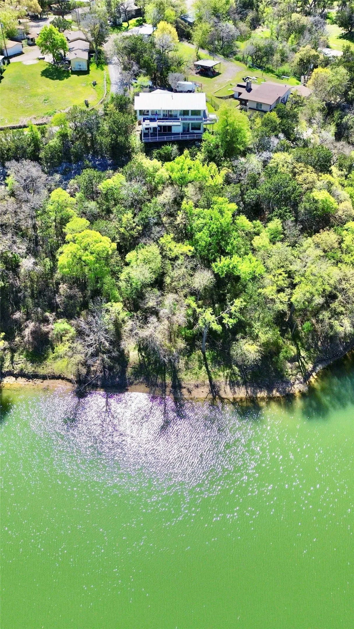 Single Family Residence For Sale in Bosque County , 150 County Road 1604, Clifton, Texas 76634, 4 Bedroom, 6 Bathroom, Garage spaces, 3,412 Sqft, built in 1960, mls#21256144, Real Estate Agent in Clifton, Homes For Sale in Bosque county, Homes For Sale in Clifton, Realtor in Clifton Texas, Real Estate Brokerage Independent Realty Texas, Luminita Cordes Realtor