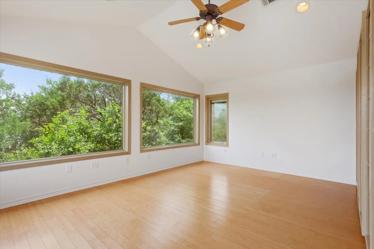 Single Family Residence For Sale in Bosque County , 150 County Road 1604, Clifton, Texas 76634, 4 Bedroom, 6 Bathroom, Garage spaces, 3,412 Sqft, built in 1960, mls#21256144, Real Estate Agent in Clifton, Homes For Sale in Bosque county, Homes For Sale in Clifton, Realtor in Clifton Texas, Real Estate Brokerage Independent Realty Texas, Luminita Cordes Realtor