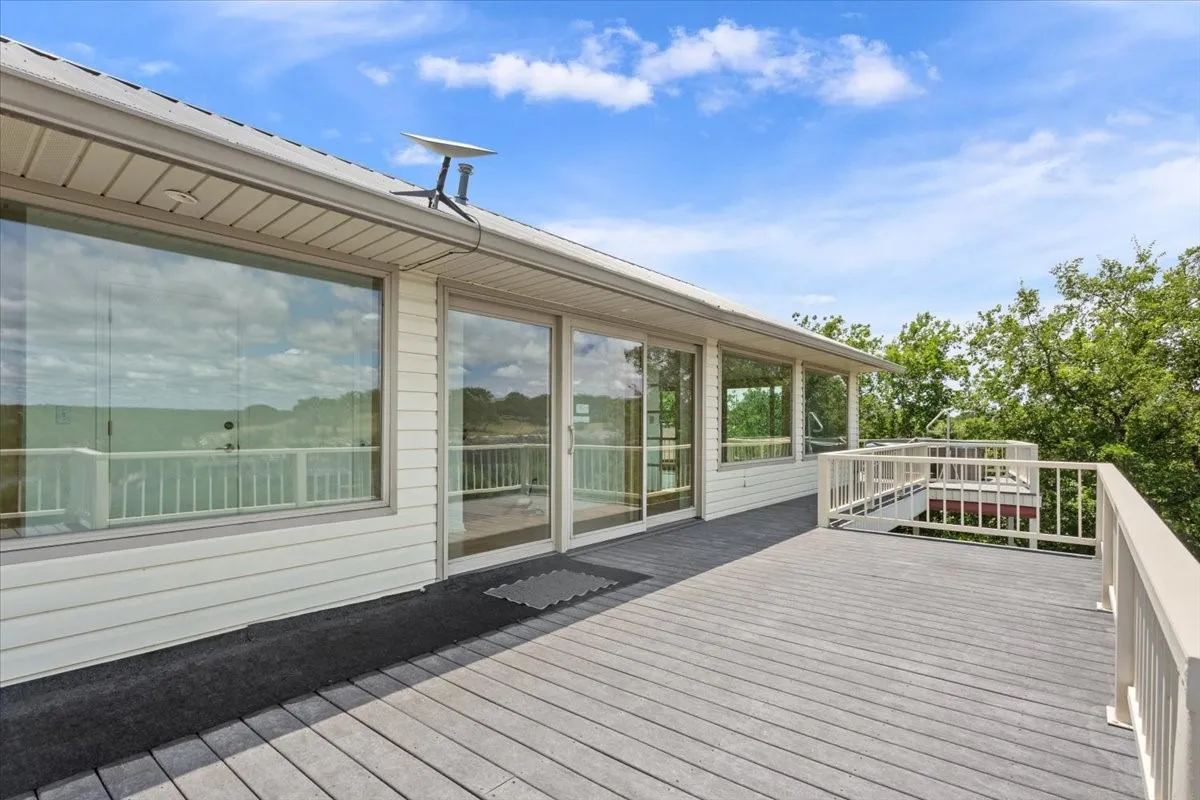 Second story deck
