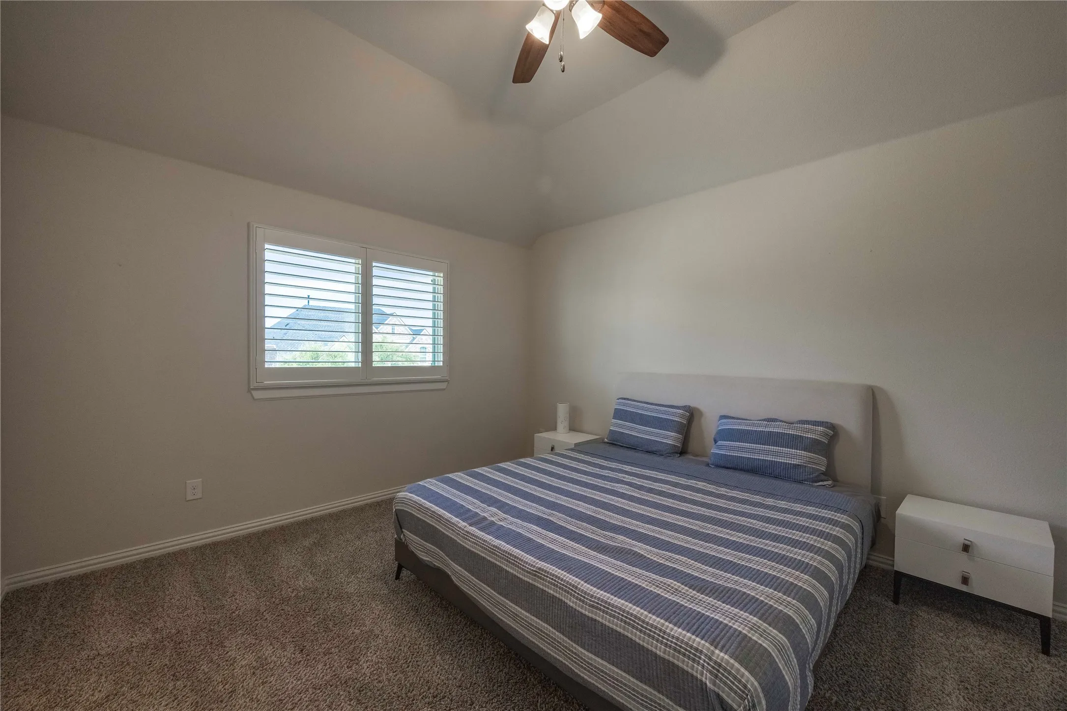 Single Family Residence For Rent in Collin County , 12824 Flatiron Trail, Frisco, Texas 75035, 5 Bedrooms, 5 Bathrooms, 3 Garage spaces, 4,306 Sqft, built in 2015, Price $6,500, mls#21263905, Real Estate Agent in Frisco, Homes For Rent in Collin county, Homes For Rent in Frisco, Realtor in Frisco Texas, Real Estate Brokerage Independent Realty Texas, Luminita Cordes Realtor