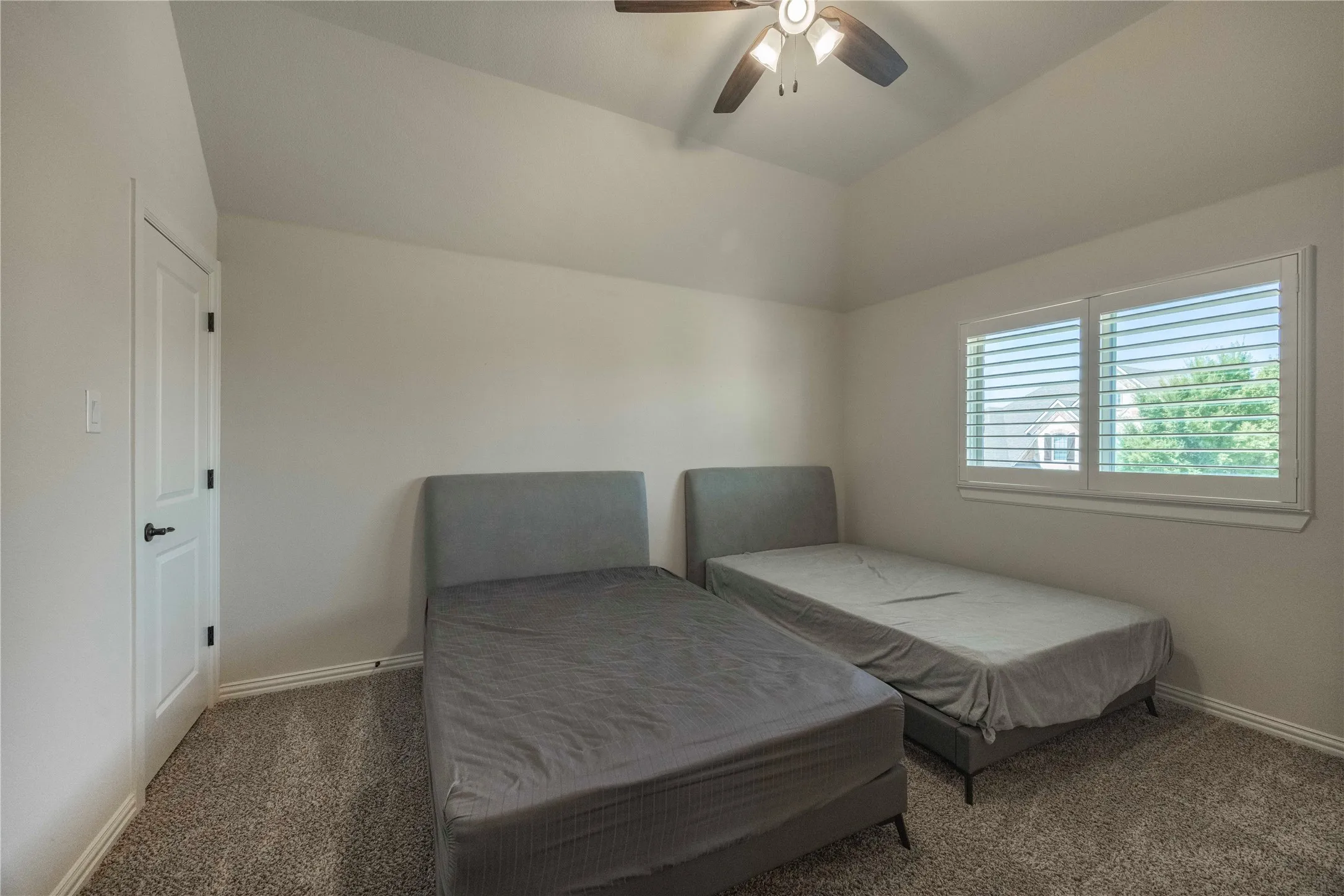 Single Family Residence For Rent in Collin County , 12824 Flatiron Trail, Frisco, Texas 75035, 5 Bedrooms, 5 Bathrooms, 3 Garage spaces, 4,306 Sqft, built in 2015, Price $6,500, mls#21263905, Real Estate Agent in Frisco, Homes For Rent in Collin county, Homes For Rent in Frisco, Realtor in Frisco Texas, Real Estate Brokerage Independent Realty Texas, Luminita Cordes Realtor