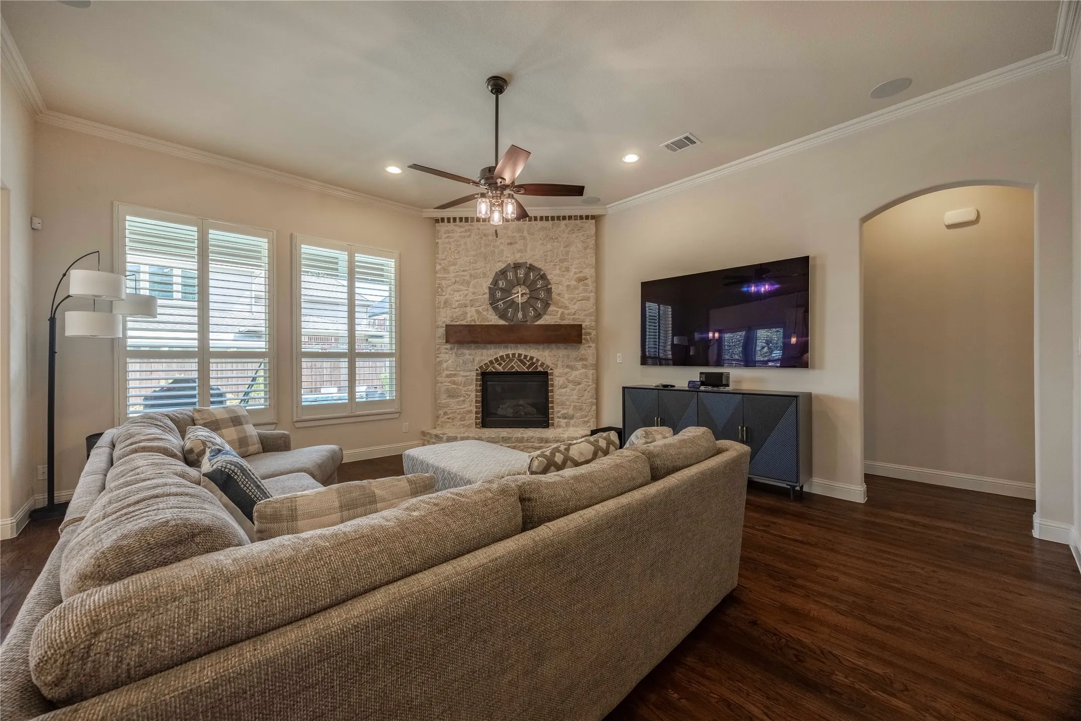 Single Family Residence For Rent in Collin County , 12824 Flatiron Trail, Frisco, Texas 75035, 5 Bedrooms, 5 Bathrooms, 3 Garage spaces, 4,306 Sqft, built in 2015, Price $6,500, mls#21263905, Real Estate Agent in Frisco, Homes For Rent in Collin county, Homes For Rent in Frisco, Realtor in Frisco Texas, Real Estate Brokerage Independent Realty Texas, Luminita Cordes Realtor