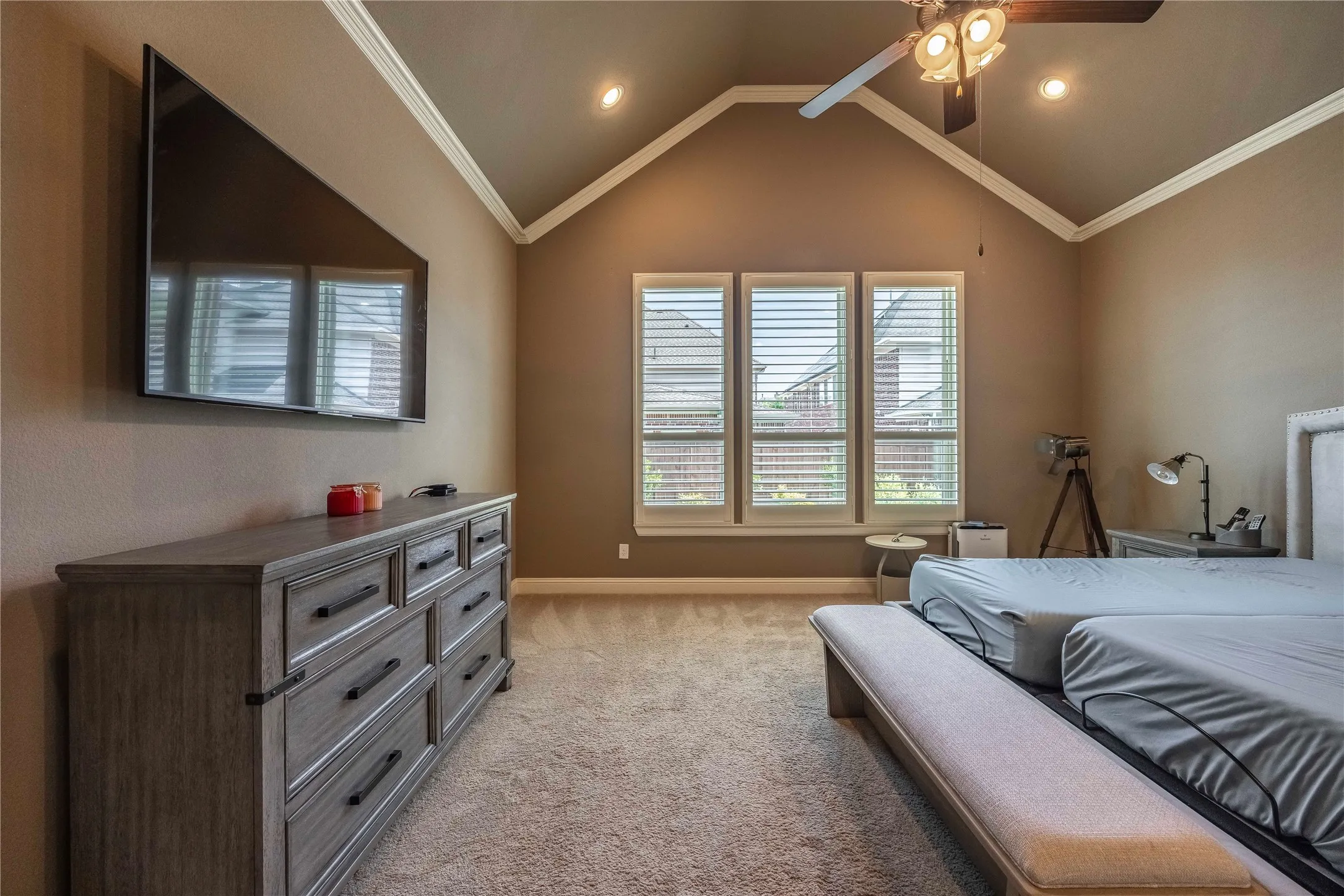 Single Family Residence For Rent in Collin County , 12824 Flatiron Trail, Frisco, Texas 75035, 5 Bedrooms, 5 Bathrooms, 3 Garage spaces, 4,306 Sqft, built in 2015, Price $6,500, mls#21263905, Real Estate Agent in Frisco, Homes For Rent in Collin county, Homes For Rent in Frisco, Realtor in Frisco Texas, Real Estate Brokerage Independent Realty Texas, Luminita Cordes Realtor