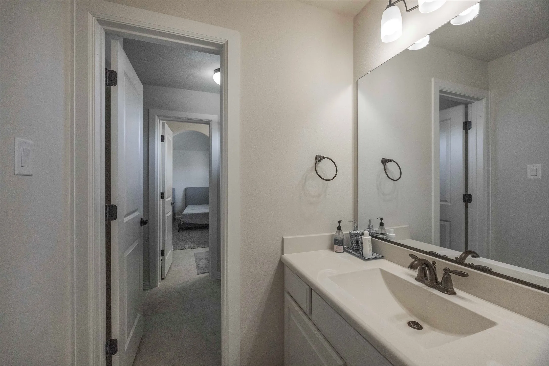 Single Family Residence For Rent in Collin County , 12824 Flatiron Trail, Frisco, Texas 75035, 5 Bedrooms, 5 Bathrooms, 3 Garage spaces, 4,306 Sqft, built in 2015, Price $6,500, mls#21263905, Real Estate Agent in Frisco, Homes For Rent in Collin county, Homes For Rent in Frisco, Realtor in Frisco Texas, Real Estate Brokerage Independent Realty Texas, Luminita Cordes Realtor