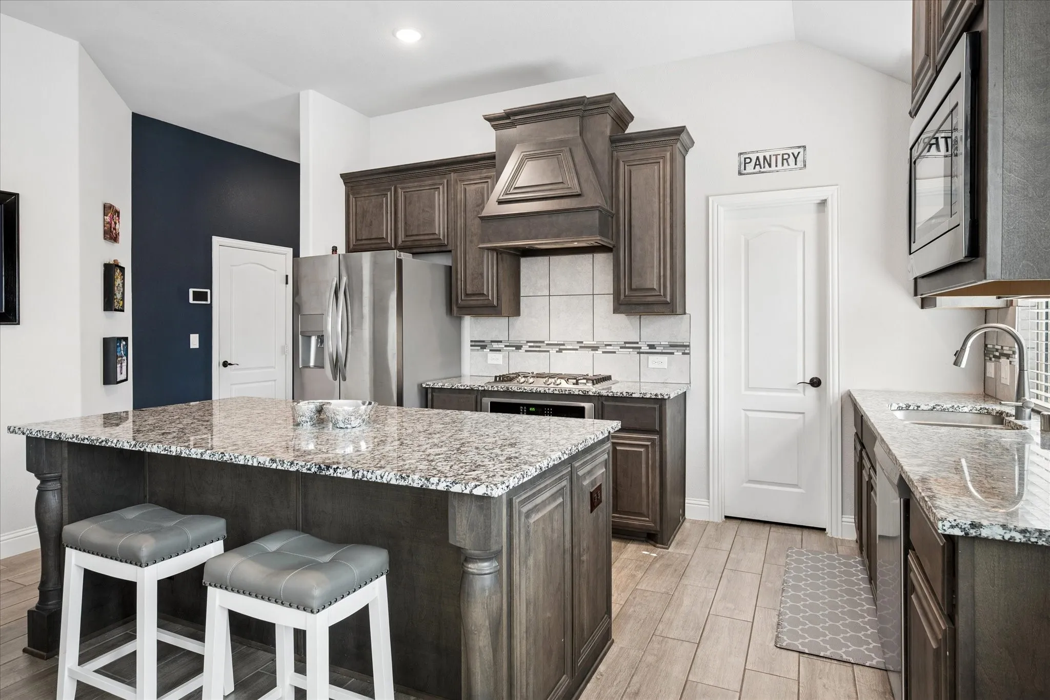Single Family Residence For Sale in Collin County , 1217 Brentfield Drive, Anna, Texas 75409, 4 Bedrooms, 3 Bathrooms, 3 Garage spaces, 2,454 Sqft, built in 2021, Price $450,000, mls#21230431, Real Estate Agent in Anna, Homes For Sale in Collin county, Homes For Sale in Anna, Realtor in Anna Texas, Real Estate Brokerage Independent Realty Texas, Luminita Cordes Realtor