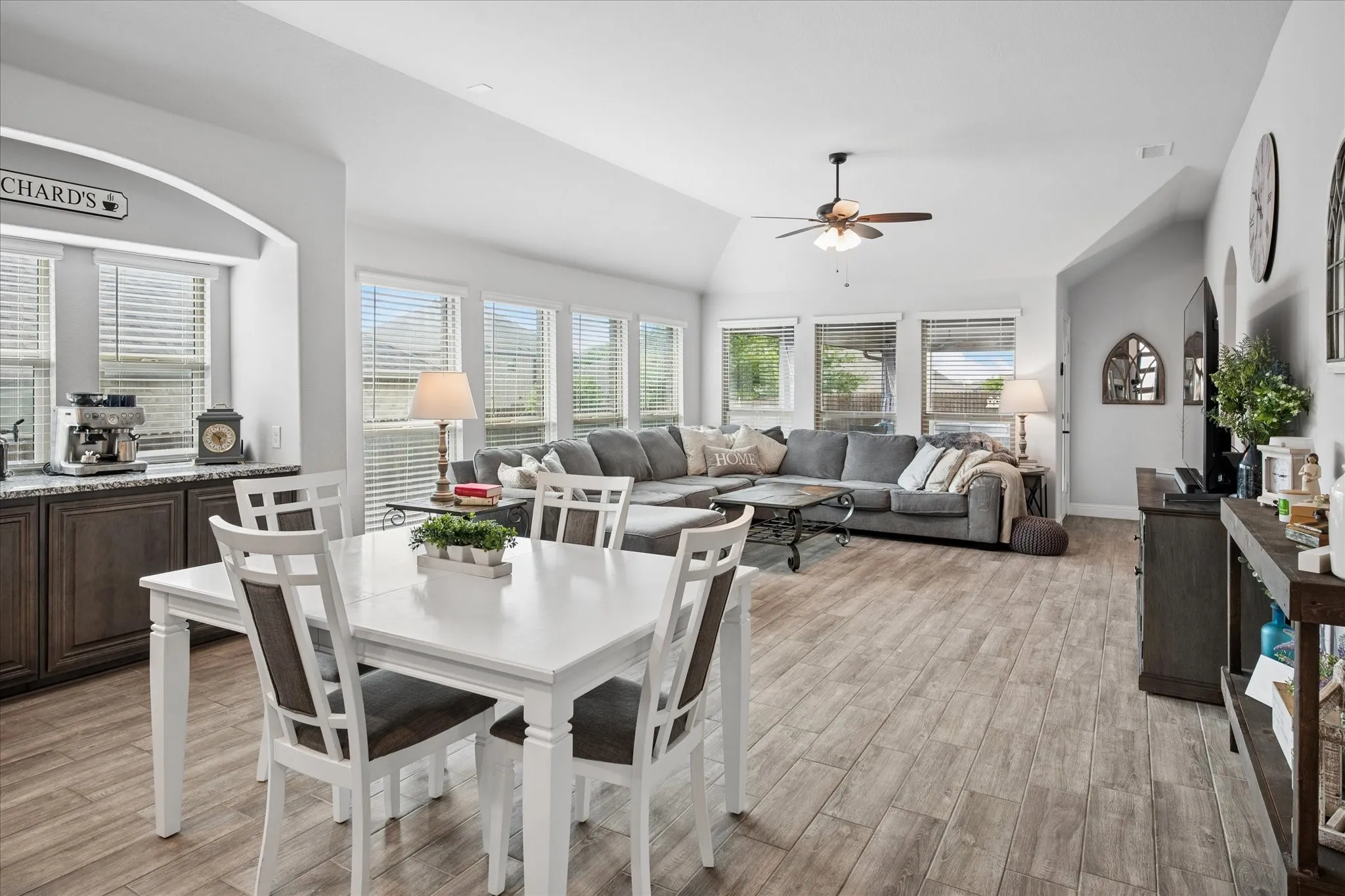 Single Family Residence For Sale in Collin County , 1217 Brentfield Drive, Anna, Texas 75409, 4 Bedrooms, 3 Bathrooms, 3 Garage spaces, 2,454 Sqft, built in 2021, Price $450,000, mls#21230431, Real Estate Agent in Anna, Homes For Sale in Collin county, Homes For Sale in Anna, Realtor in Anna Texas, Real Estate Brokerage Independent Realty Texas, Luminita Cordes Realtor