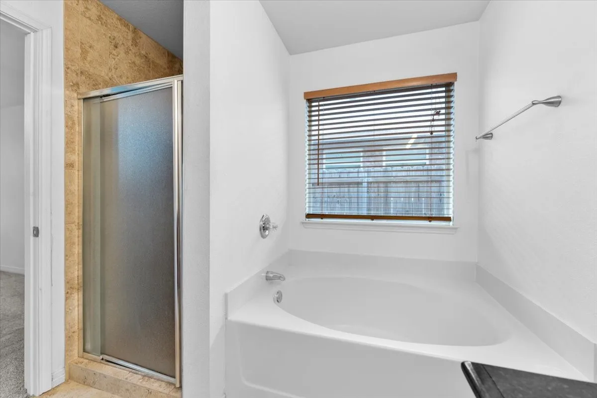Single Family Residence For Sale in Tarrant County , 10505 Braewood Drive, Fort Worth, Texas 76131, 3 Bedroom, 2 Bathroom, 2 Garage spaces, 1,288 Sqft, built in 2002, mls#21263933, Real Estate Agent in Fort Worth, Homes For Sale in Tarrant county, Homes For Sale in Fort Worth, Realtor in Fort Worth Texas, Real Estate Brokerage Independent Realty Texas, Luminita Cordes Realtor