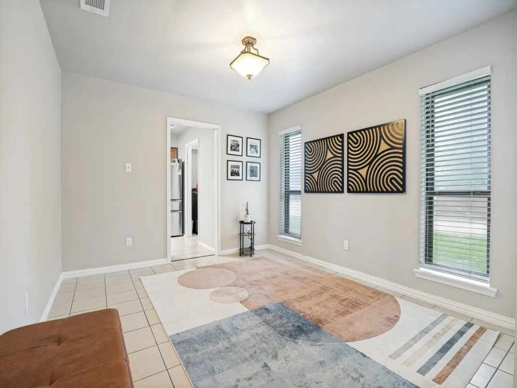 Single Family Residence For Sale in Dallas County , 2111 Meredith Lane, Richardson, Texas 75081, 4 Bedroom, 2 Bathroom, 2 Garage spaces, 1,938 Sqft, built in 1979, mls#21261586, Real Estate Agent in Richardson, Homes For Sale in Dallas county, Homes For Sale in Richardson, Realtor in Richardson Texas, Real Estate Brokerage Independent Realty Texas, Luminita Cordes Realtor