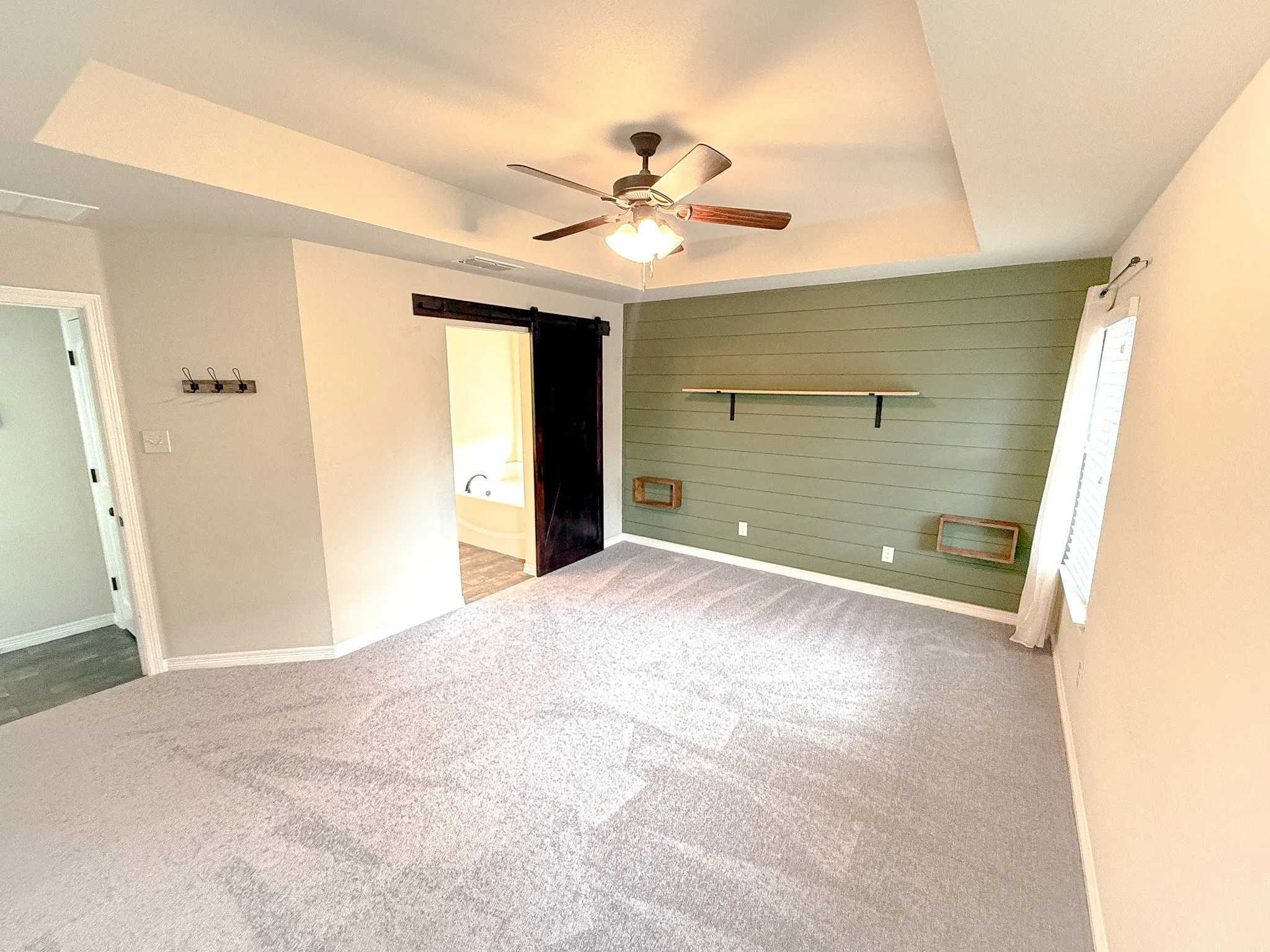 Single Family Residence For Sale in Ellis County , 103 Palomino Drive, Palmer, Texas 75152, 3 Bedrooms, 2 Bathrooms, 2 Garage spaces, 1,519 Sqft, built in 2016, Price $330,000, mls#21258075, Real Estate Agent in Palmer, Homes For Sale in Ellis county, Homes For Sale in Palmer, Realtor in Palmer Texas, Real Estate Brokerage Independent Realty Texas, Luminita Cordes Realtor