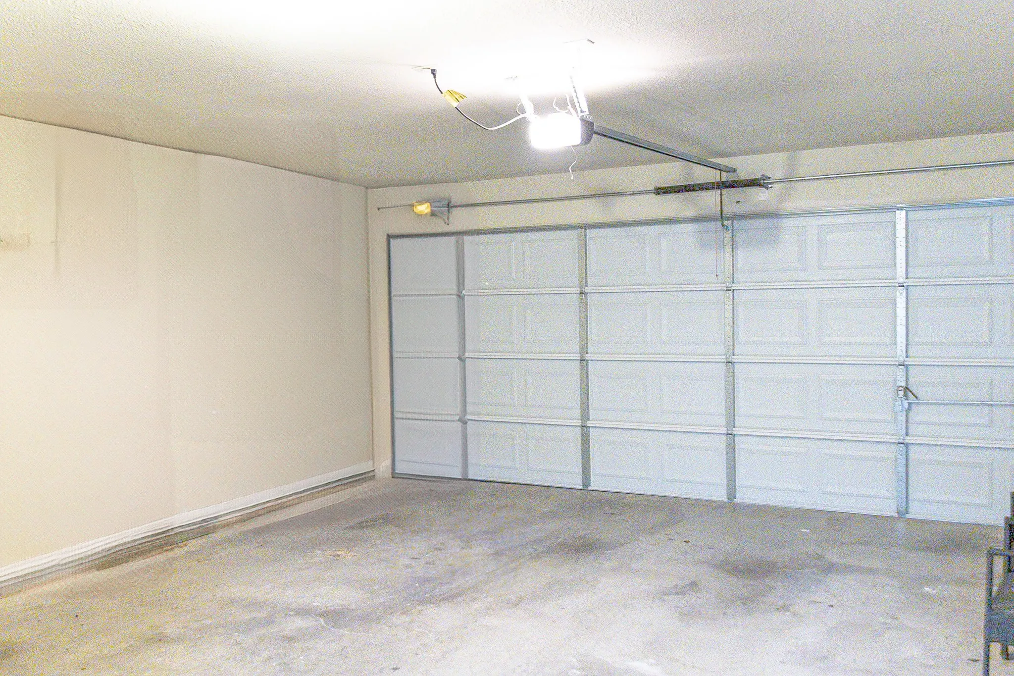 Single Family Residence For Sale in Ellis County , 103 Palomino Drive, Palmer, Texas 75152, 3 Bedrooms, 2 Bathrooms, 2 Garage spaces, 1,519 Sqft, built in 2016, Price $330,000, mls#21258075, Real Estate Agent in Palmer, Homes For Sale in Ellis county, Homes For Sale in Palmer, Realtor in Palmer Texas, Real Estate Brokerage Independent Realty Texas, Luminita Cordes Realtor