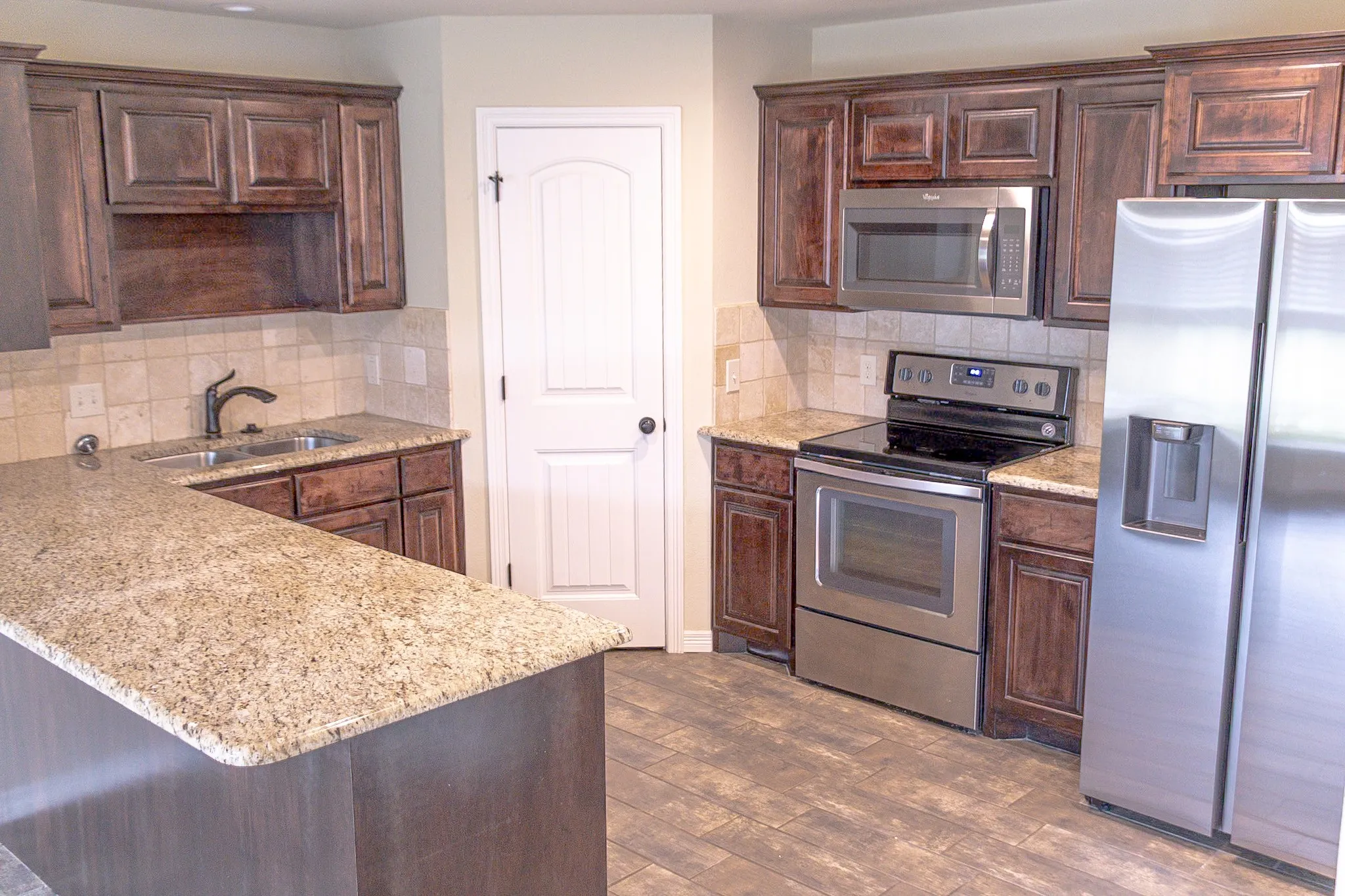 Single Family Residence For Sale in Ellis County , 103 Palomino Drive, Palmer, Texas 75152, 3 Bedrooms, 2 Bathrooms, 2 Garage spaces, 1,519 Sqft, built in 2016, Price $330,000, mls#21258075, Real Estate Agent in Palmer, Homes For Sale in Ellis county, Homes For Sale in Palmer, Realtor in Palmer Texas, Real Estate Brokerage Independent Realty Texas, Luminita Cordes Realtor