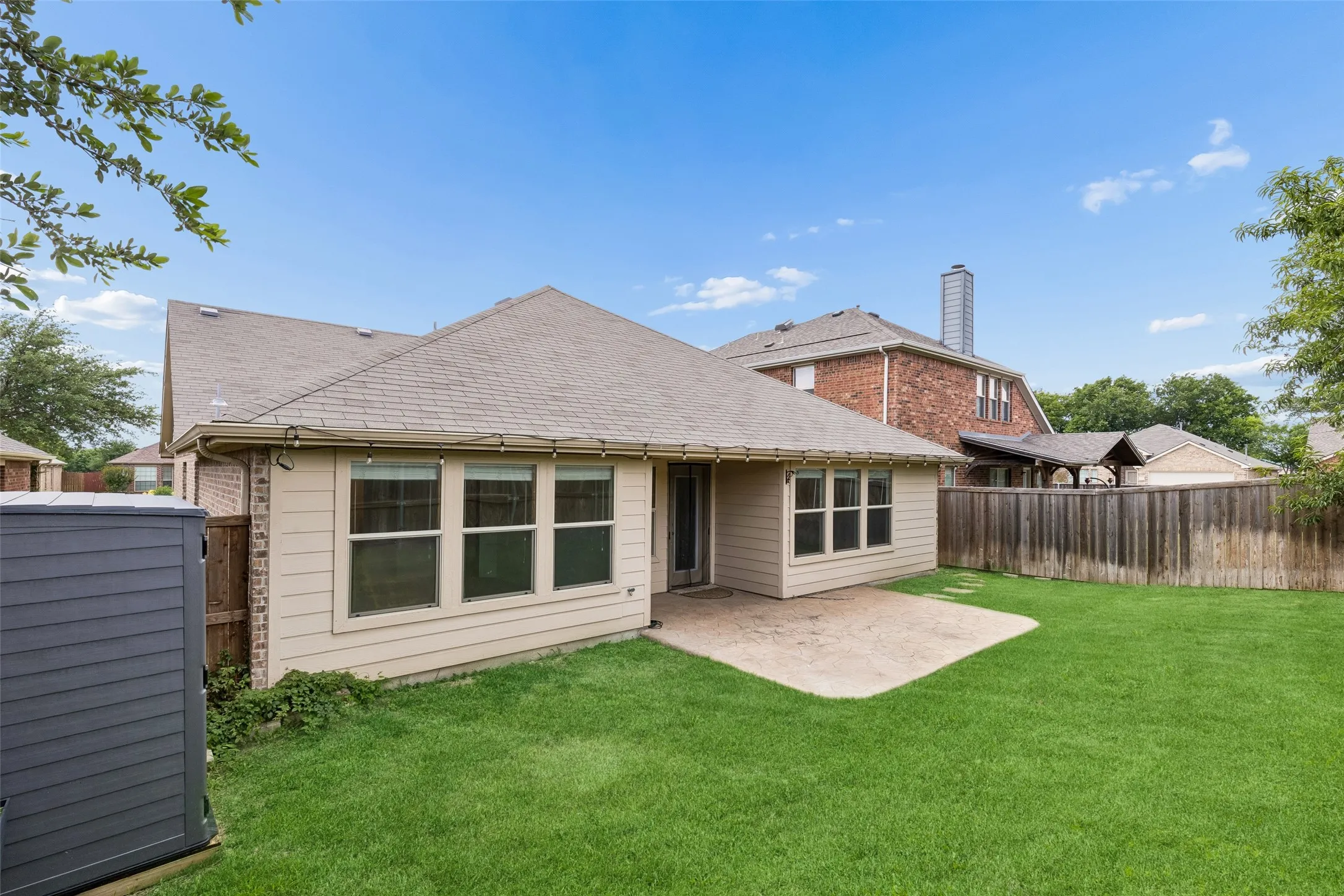 Single Family Residence For Sale in Collin County , 9712 Starfire Drive, Mc Kinney, Texas 75072, 4 Bedroom, 2 Bathroom, 2 Garage spaces, 2,045 Sqft, built in 2009, mls#21263965, Real Estate Agent in Mc Kinney, Homes For Sale in Collin county, Homes For Sale in Mc Kinney, Realtor in Mc Kinney Texas, Real Estate Brokerage Independent Realty Texas, Luminita Cordes Realtor