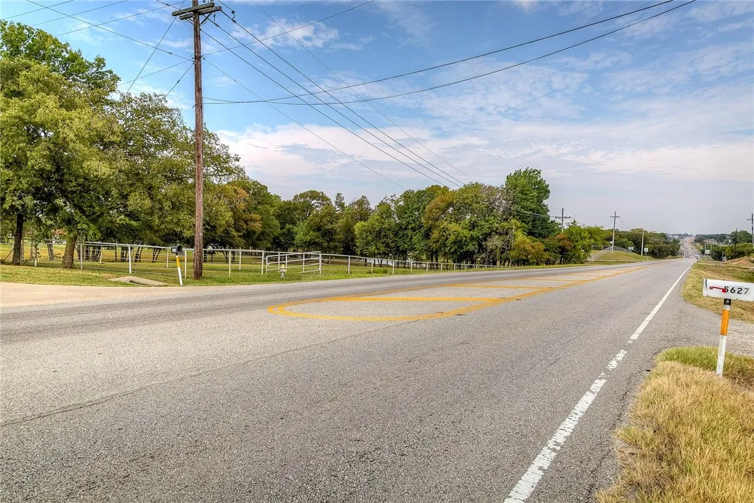 Improved Land For Sale in Rockwall County , 5627 Horizon Road, Rockwall, Texas 75032, 0, 0, Garage spaces, 0 Sqft, built in 1978, Price $999,900, mls#21263996, Real Estate Agent in Rockwall, Homes For Sale in Rockwall county, Homes For Sale in Rockwall, Realtor in Rockwall Texas, Real Estate Brokerage Independent Realty Texas, Luminita Cordes Realtor