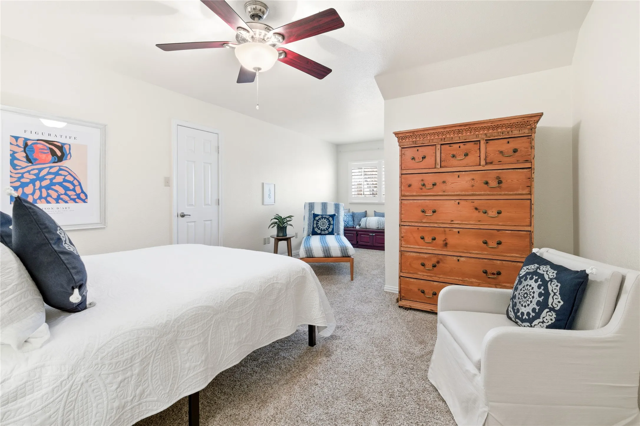 Single Family Residence For Sale in Taylor County , 125 Lytle Place Drive, Abilene, Texas 79602, 5 Bedroom, 4 Bathroom, 2 Garage spaces, 3,505 Sqft, built in 1982, mls#21263992, Real Estate Agent in Abilene, Homes For Sale in Taylor county, Homes For Sale in Abilene, Realtor in Abilene Texas, Real Estate Brokerage Independent Realty Texas, Luminita Cordes Realtor