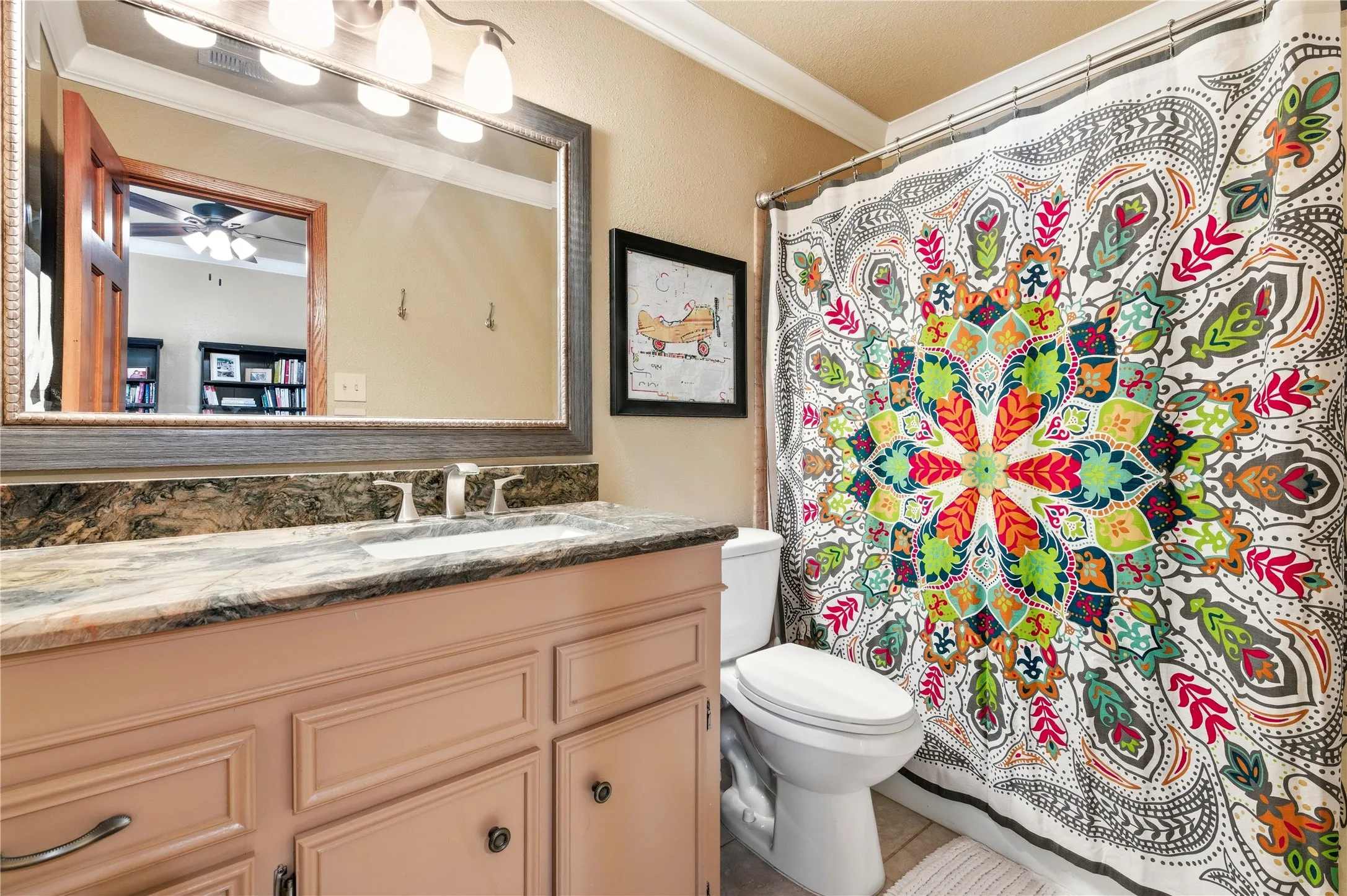 Single Family Residence For Sale in Taylor County , 125 Lytle Place Drive, Abilene, Texas 79602, 5 Bedroom, 4 Bathroom, 2 Garage spaces, 3,505 Sqft, built in 1982, mls#21263992, Real Estate Agent in Abilene, Homes For Sale in Taylor county, Homes For Sale in Abilene, Realtor in Abilene Texas, Real Estate Brokerage Independent Realty Texas, Luminita Cordes Realtor